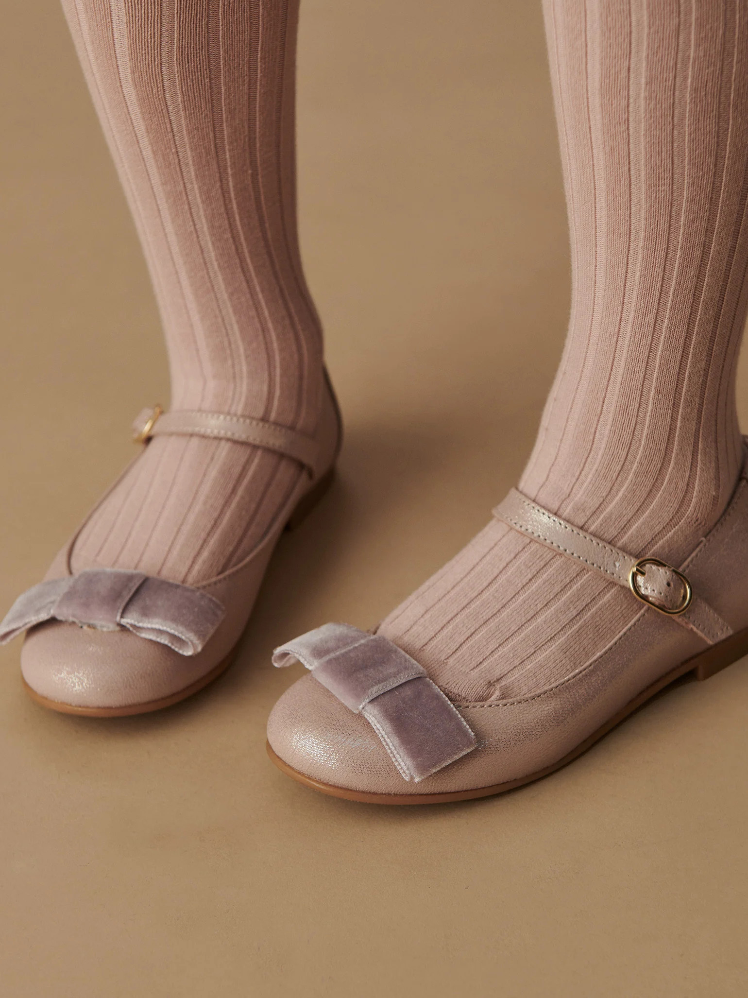 Dusty Pink Leather Girl Bow Mary Jane Shoes | La Coqueta (US)