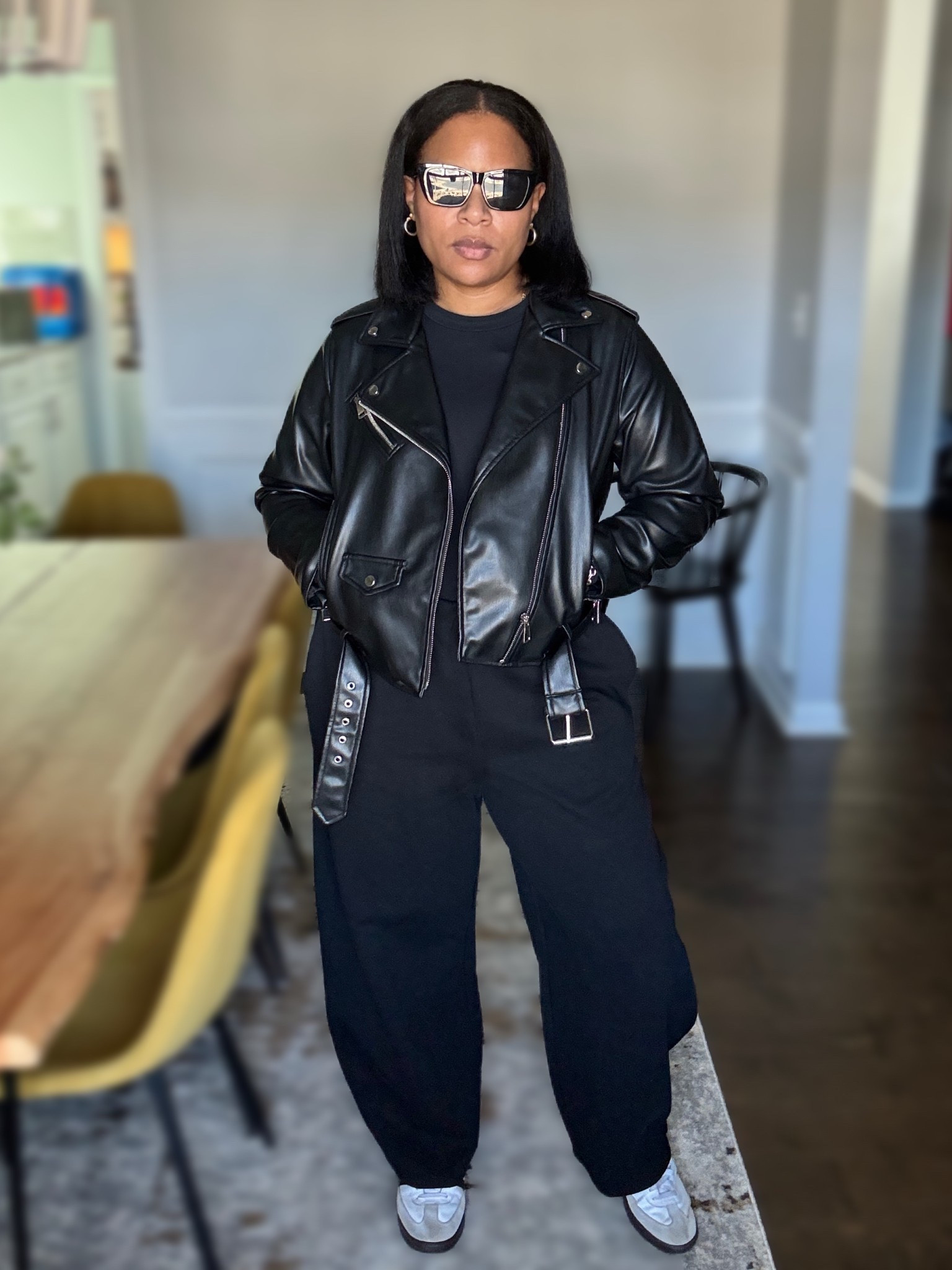 Crop leather jacket with black barrel pants. #zara 