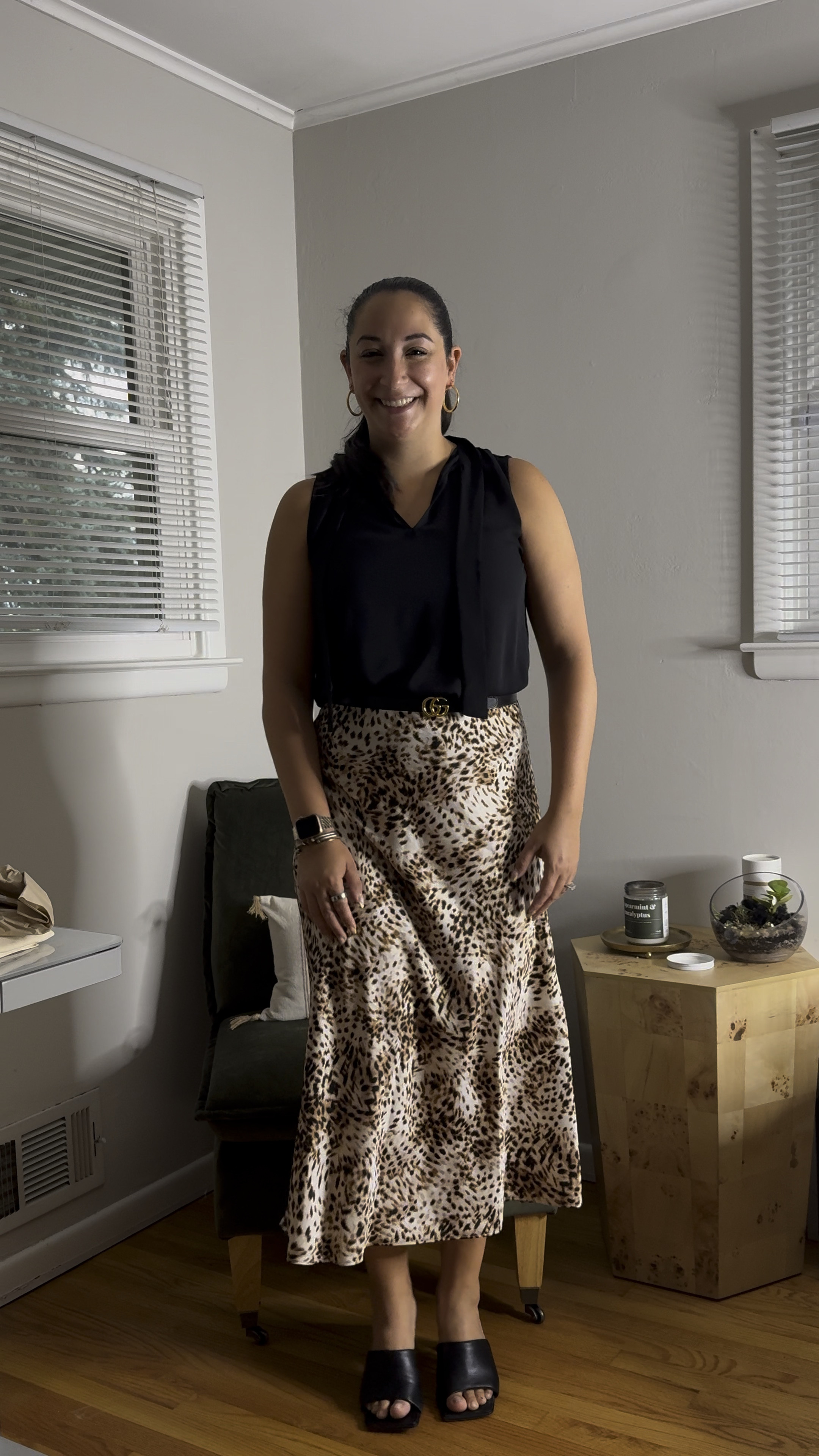 Welcome back to my series of affordable and realistic workwear!

In this series everything you see me wearing is something I have bought and rewear constantly.

Up next is my cheetah print skirt. I bought this skirt from loft about three years ago and let me tell you it has yet to let me down. I love it because it is so versatile and a very easy piece to constantly rewear for work. 



#LTKStyleTip #LTKWorkwear #LTKMidsize