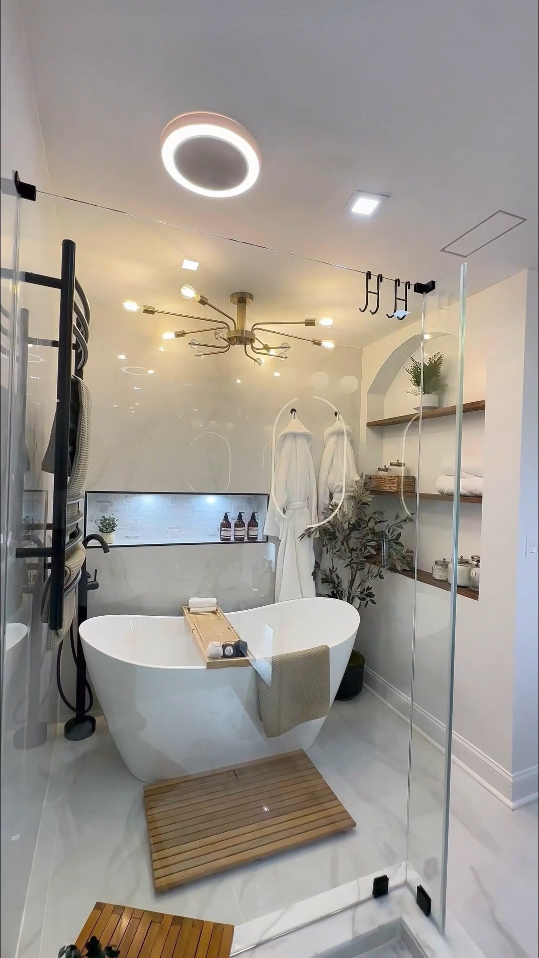 These Amazon bathroom finds give luxe spa vibes

#LTKHome #LTKSaleAlert