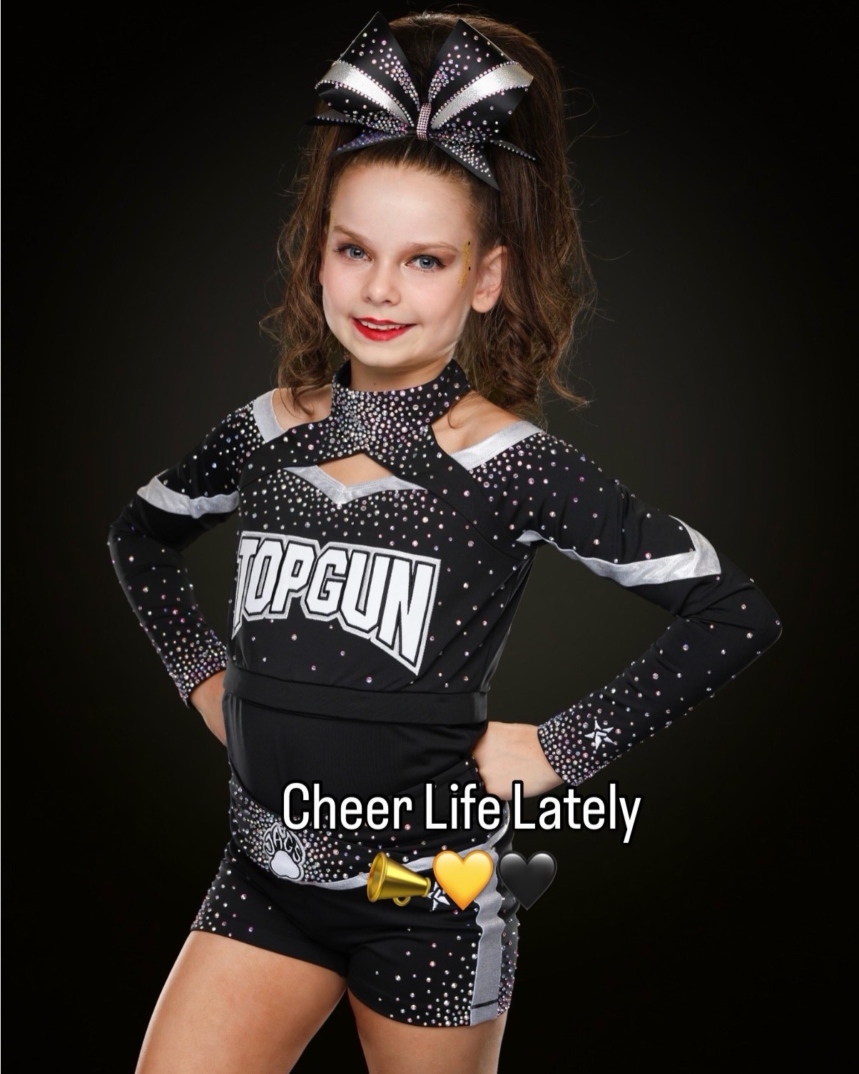 Cheer life lately 📷
The memories, the makeup, the teammates, the chaos — I’m soaking up every second.



#LTKdayinmylife #LTKstorytime #LTKmomlife