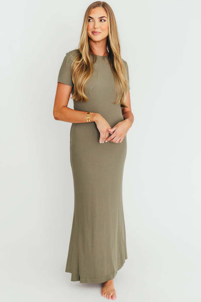 The Charlie Ribbed Maxi Dress in Dusty Olive Green - Bump Friendly | Worth Collective