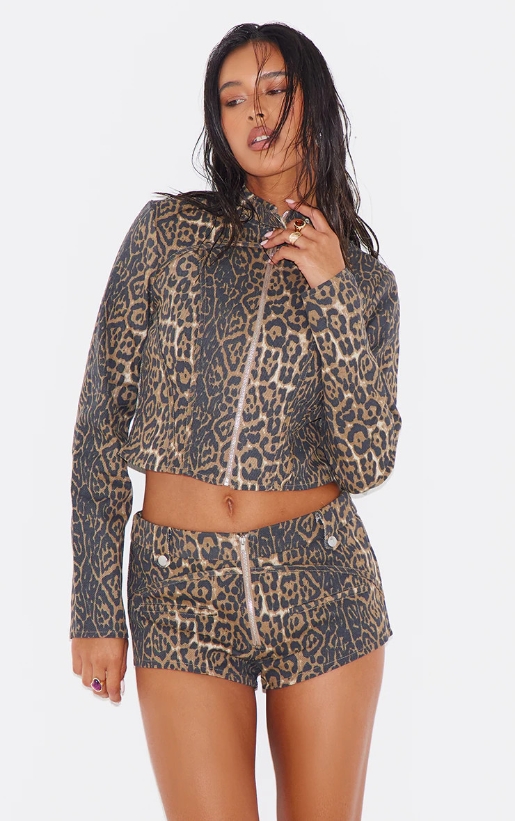 Leopard Printed Twill Micro Hotpants | PrettyLittleThing US