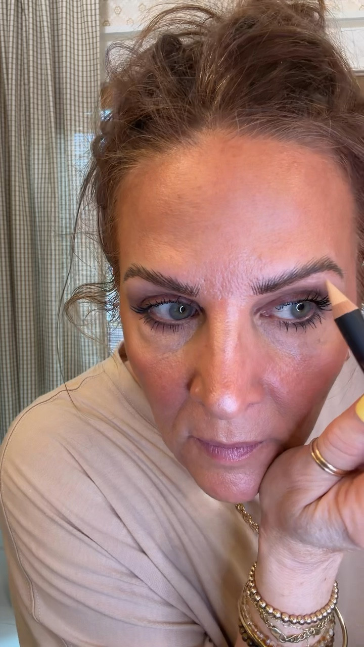 This pro pencil from Anastasia Beverly Hills is perfect for hiding this blemish under my eyebrow. It is great for concealing thos very small areas. 

#LTKgrwm #LTKBeauty