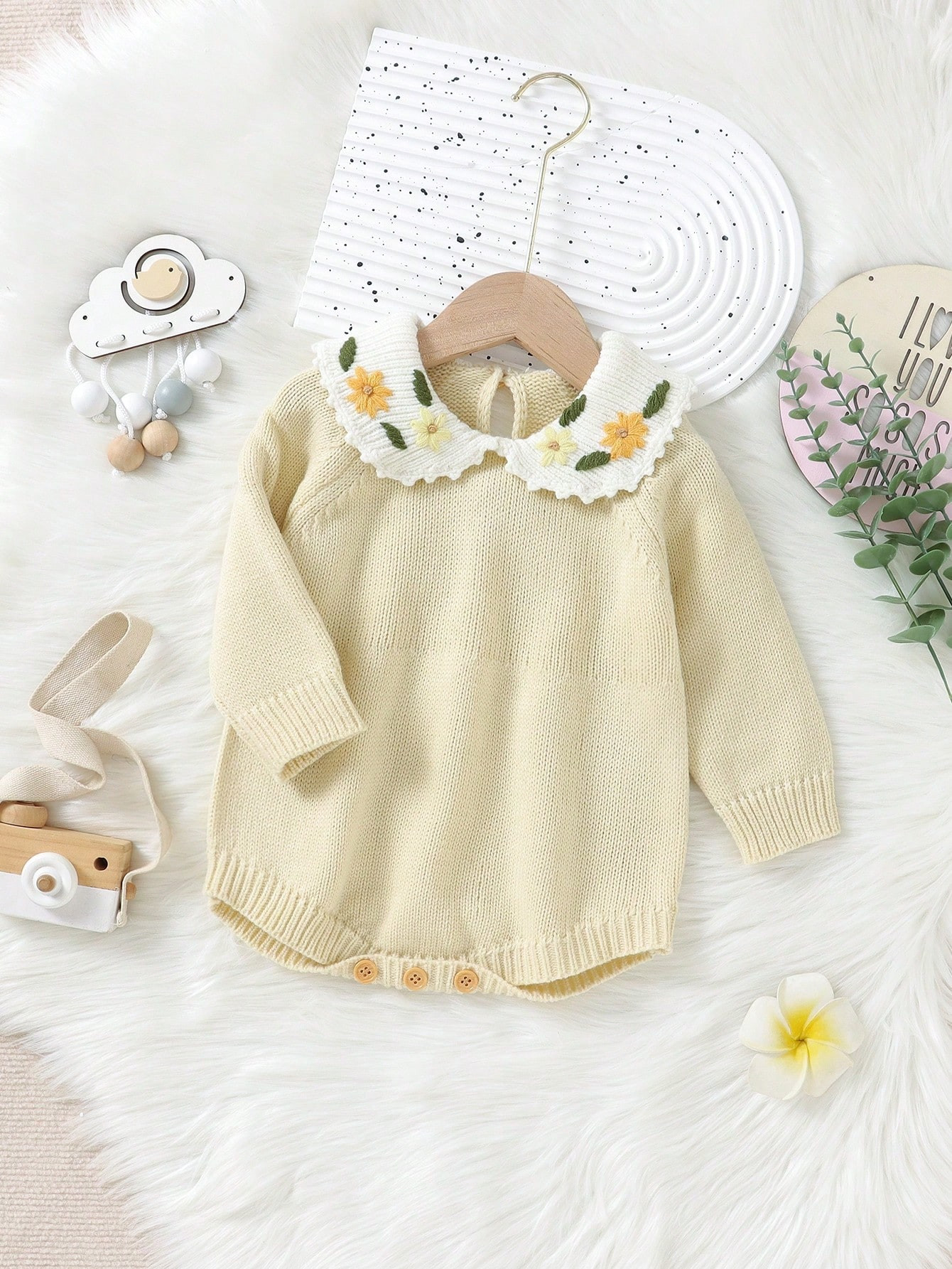 Baby Girl Floral Embroidery Peter Pan Collar Raglan Sleeve Knit Bodysuit | SHEIN