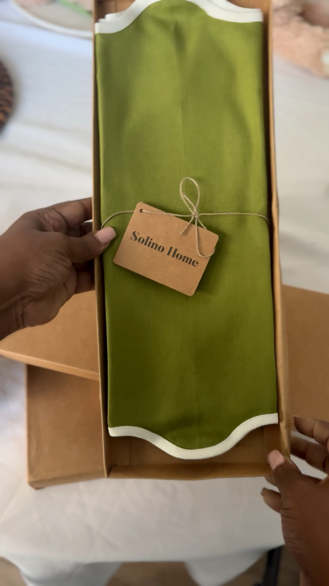 Aren’t these gorgeous girls??? Love a little lux on the table. They have so many colors and it’s 💯 linen. 

Placemats, tablecloth, 

#LTKHome #LTKSeasonal #LTKHoliday