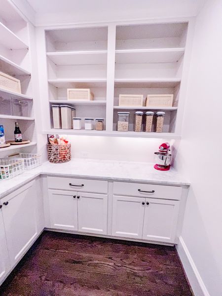 The pantry of our dreams BUT if it’s not organized & there’s no system, it can become a nightmare 🫶🏼
.
.
@oxo
@thecontainerstore 
@mdesign
@amazon
.
.
.
#pantry #pantryorganization #newconstruction #pantriesofinstagram #pantryinspiration #goals #dreamhouse #fridayeve #thursday #getinspired #getorganized

#LTKparties #LTKfamily #LTKhome