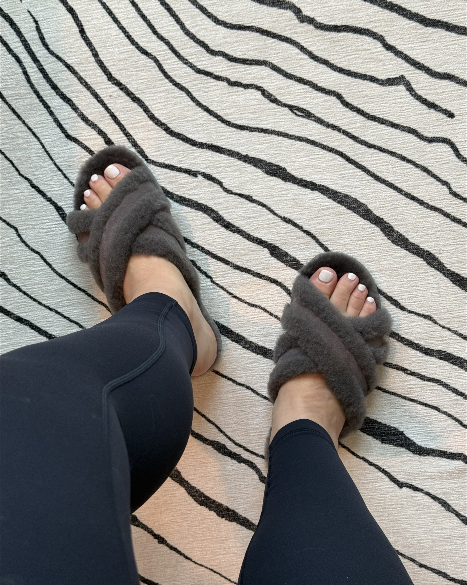 Not even kidding — most comfortable slippers I own & I just bought them in 2 more color ways from the #NSALE  