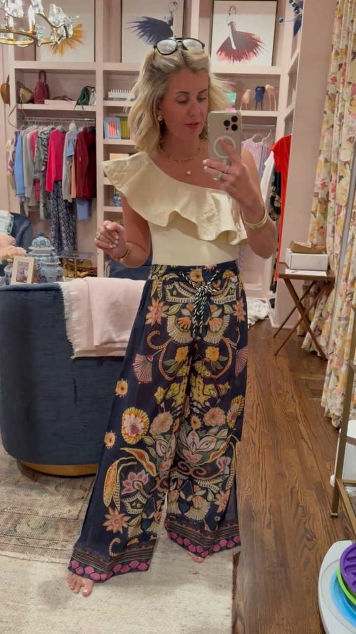 Pretty sure this is the “chicest” swimsuit and pants I’ve ever seen! 

Suit - small
Pants - xs

#LTKmomlife #LTKTravel #LTKSeasonal