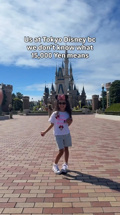 And Disney ears here are half the price 🛍️

#tokyodisneyland #disney #tokyo #family travel