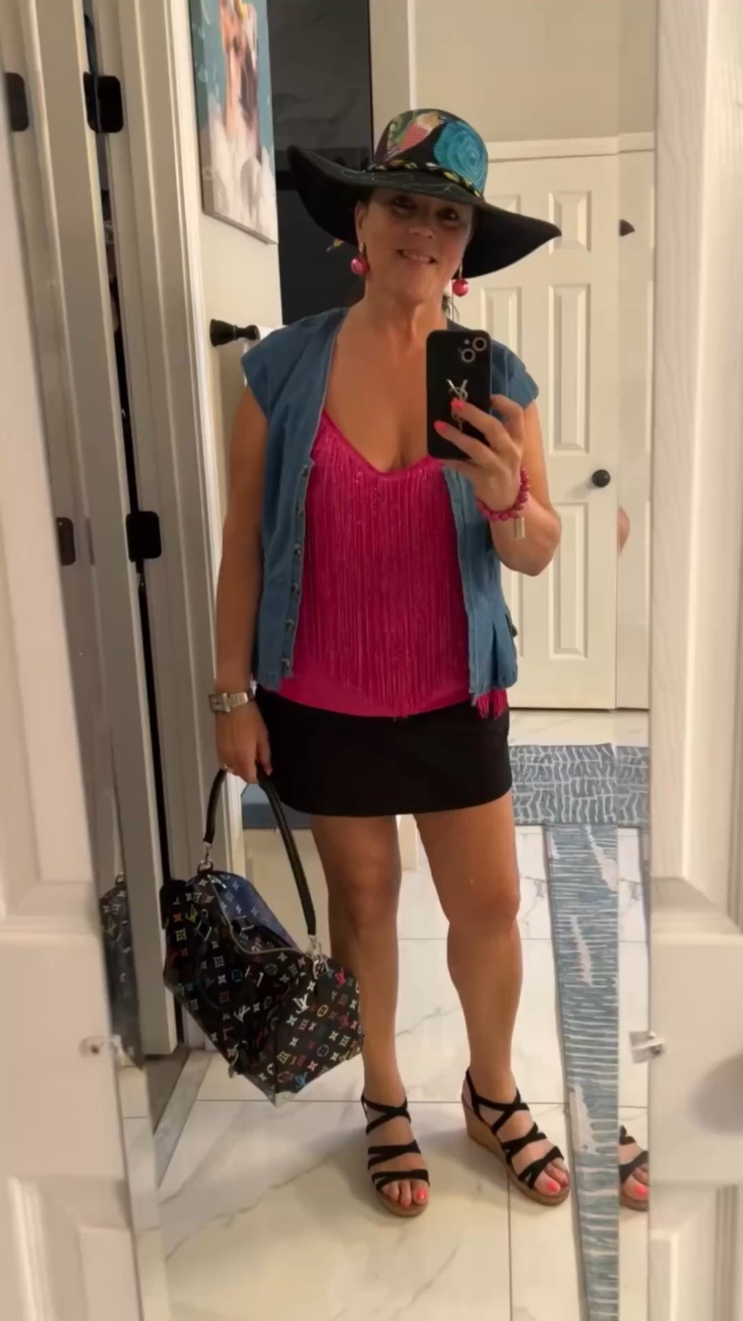 Concert ready and feeling cute cute 💖🎶 Pink, bold, and a little extra, just how I like it! Always be confident ✨
#concertoutfit #concertstyle #outfitidea #ootd #midlifestyle

#LTKootd #LTKMidsize #LTKOver40