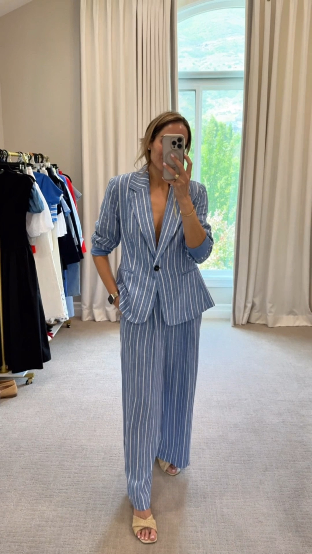 From comfy travel day looks to graduation dresses…here’s everything I’m packing for our family road trip 🎓🚗✨

Which outfit was your favorite!? 👀

Save this for your next summer trip or graduation weekend 🤍

#walmartpartner #affordableluxurymom #roadtripstyle #graduationoutfit #traveloutfits #momstyle #summerstyle #affordablefashion #familyroadtrip

#LTKmomlife #LTKTravel #LTKWorkwear