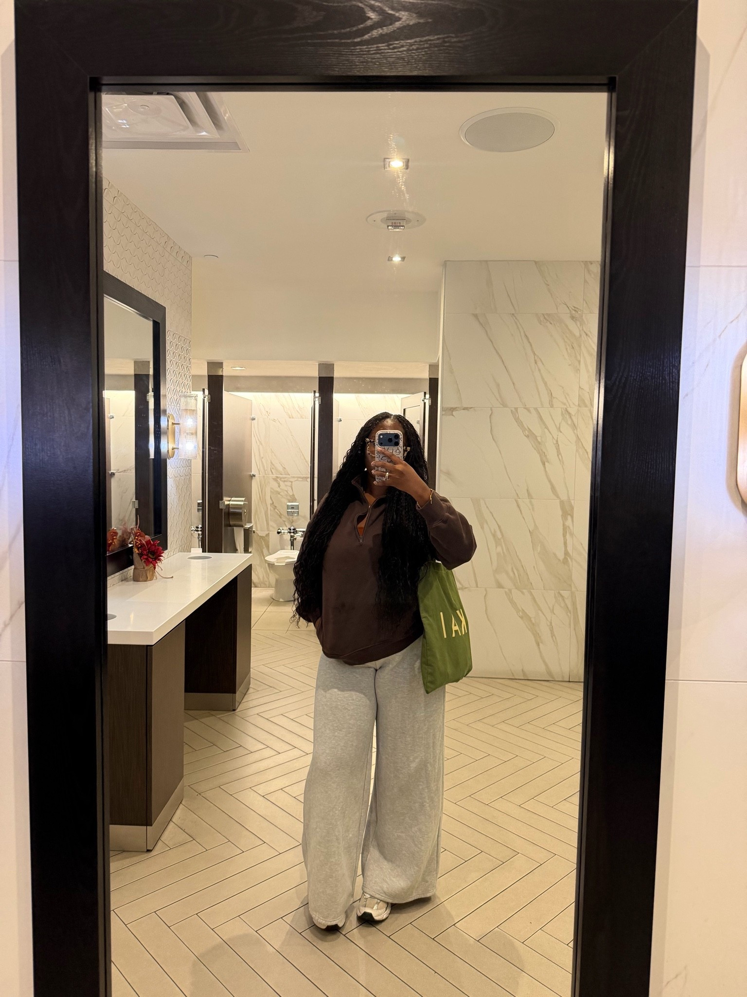 movie date night cozy look 💜