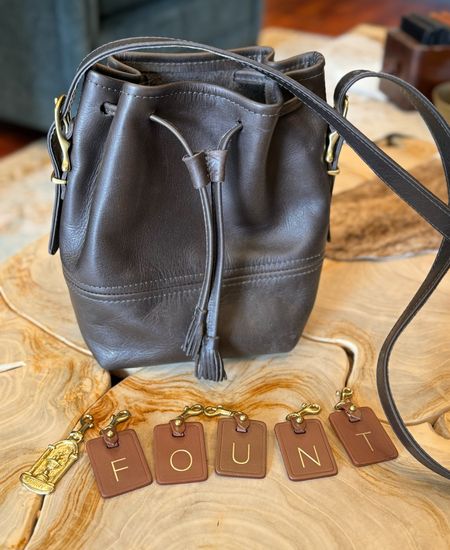My new Fount bag is my new obsession. It's handmade leather and it's a gorgeous grey. It goes perfectly with everything! For those who live in the DFW area you can now visit Fount's store in Southlake. 

#LTKitbag