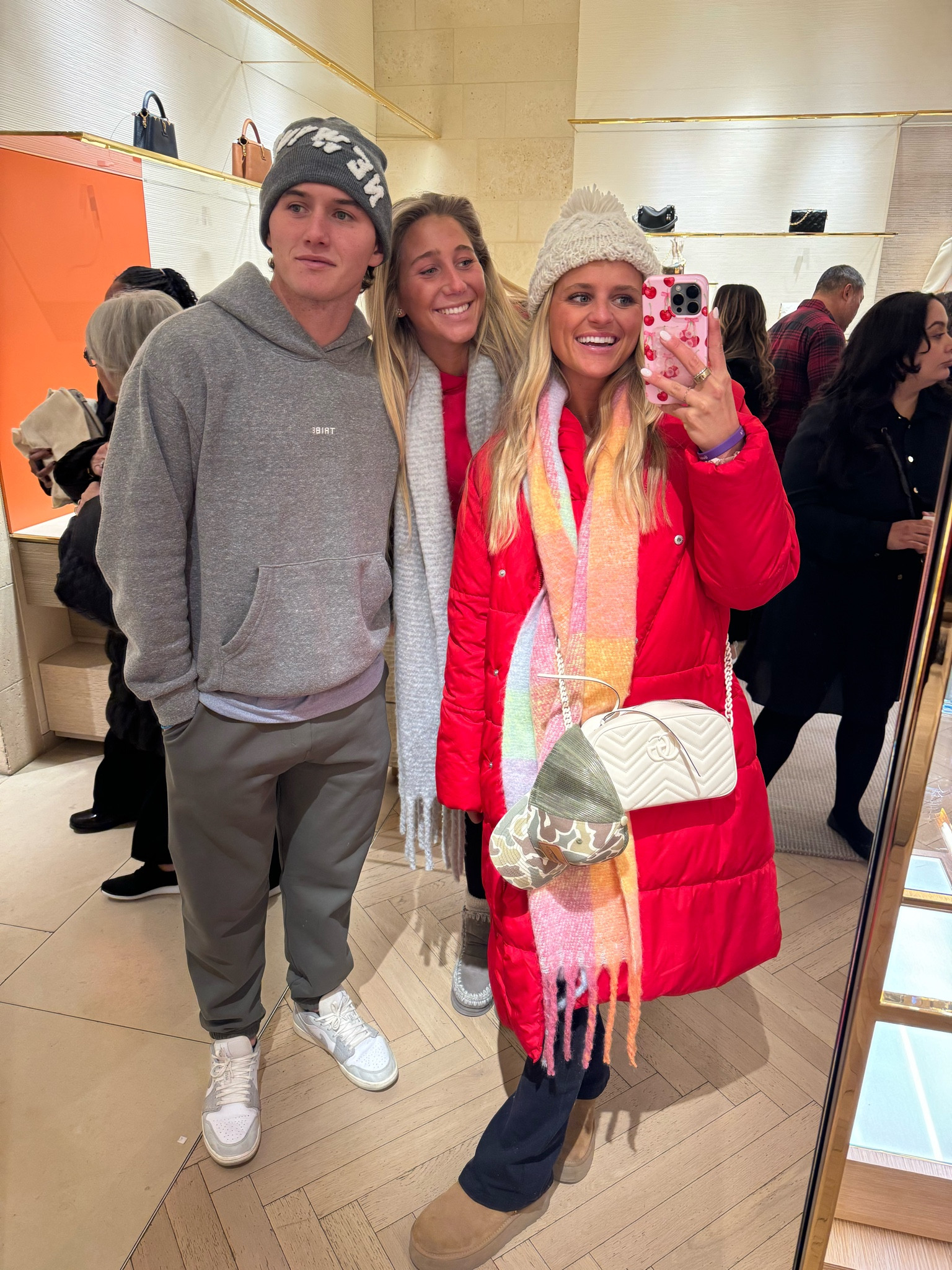 RED in NYC ❤️🍎🗽

#LTKHoliday #LTKTravel #LTKFindsUnder100