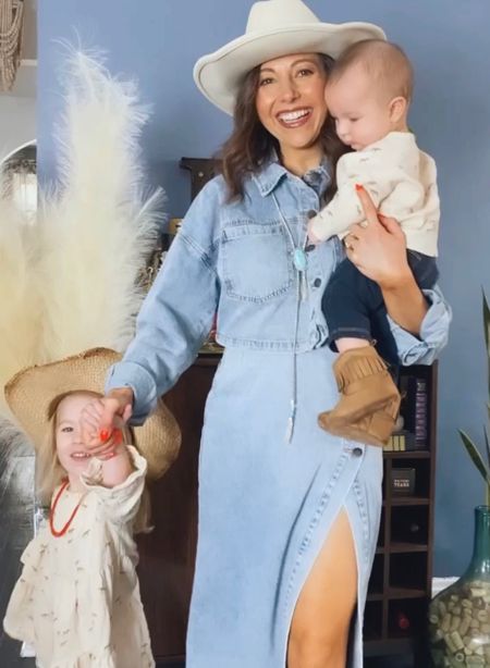 What I packed for TX

western fashion // western ootds // western outfits // amazon outfit inspo // fashion // cowgirl boots // cowgirl chic // rodeo outfit // rodeo ootd // kids outfit // kids western // Rylee and cru // sibling matching

#LTKkids #LTKstyletip #LTKfamily