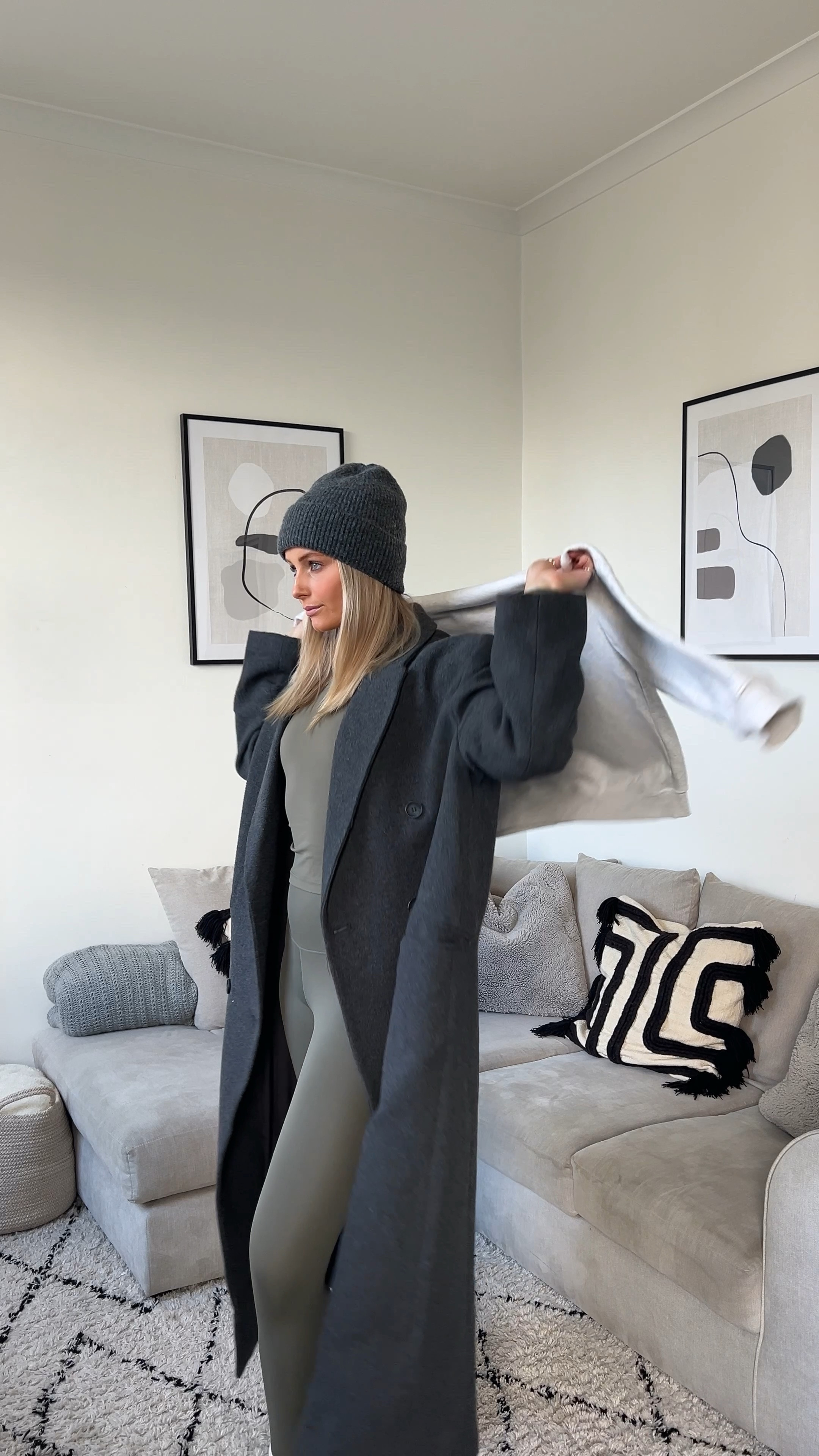 easy & quick winter walk outfit for NY day🤍 

#LTKfitness #LTKgrwm #LTKwinter