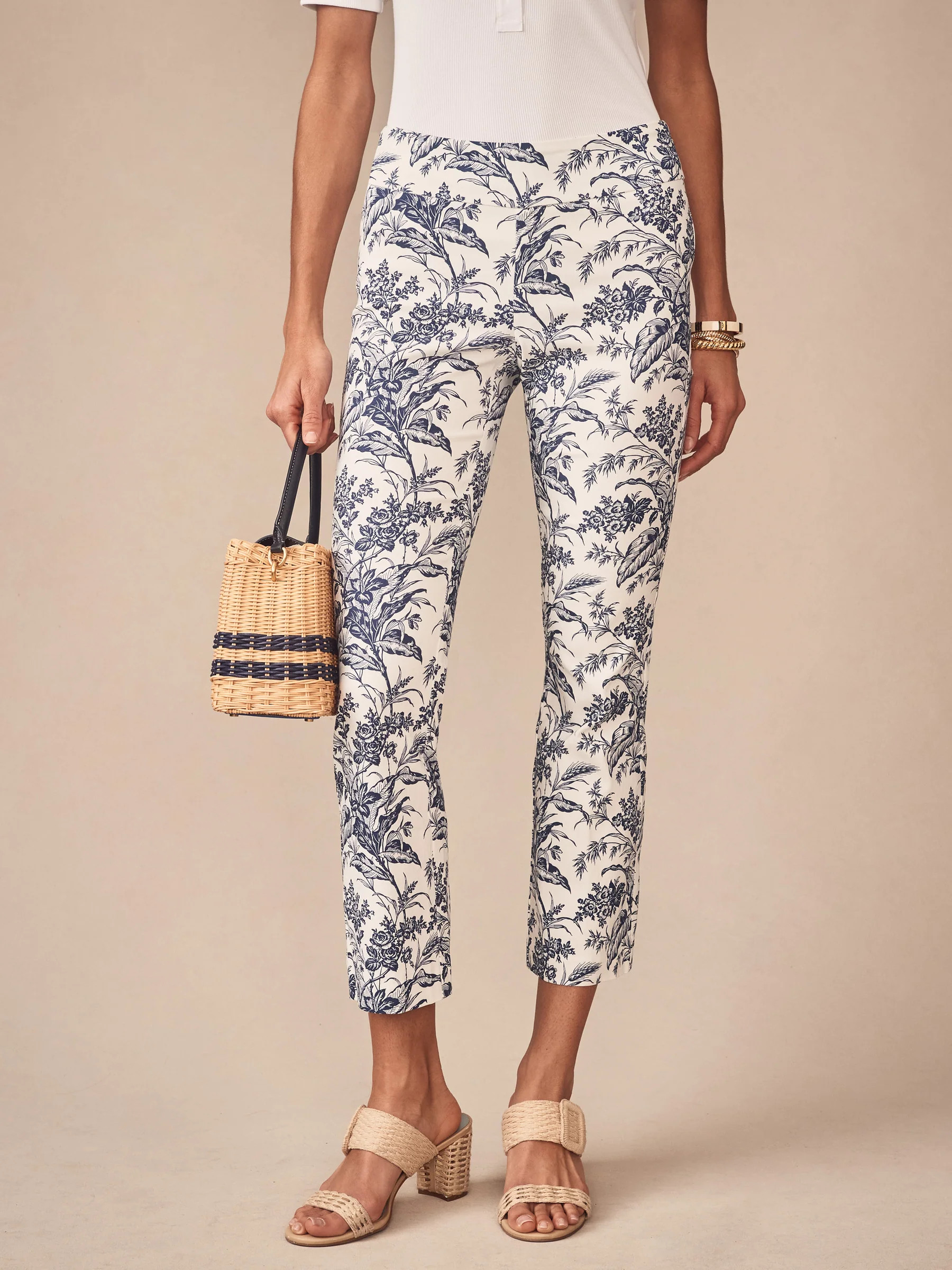 White/Navy Giardino Toile Ivy Pants | Women's Pants | J.McLaughlin | J.McLaughlin