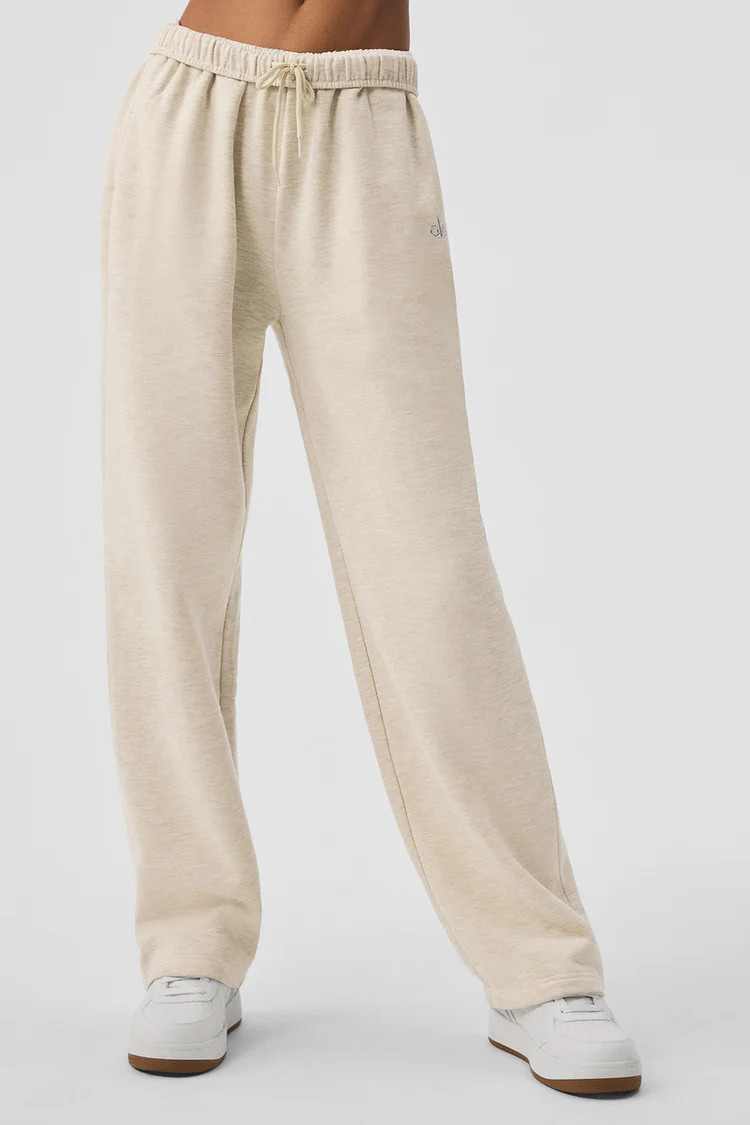 Accolade Straight Leg Sweatpant | Alo Yoga (US)