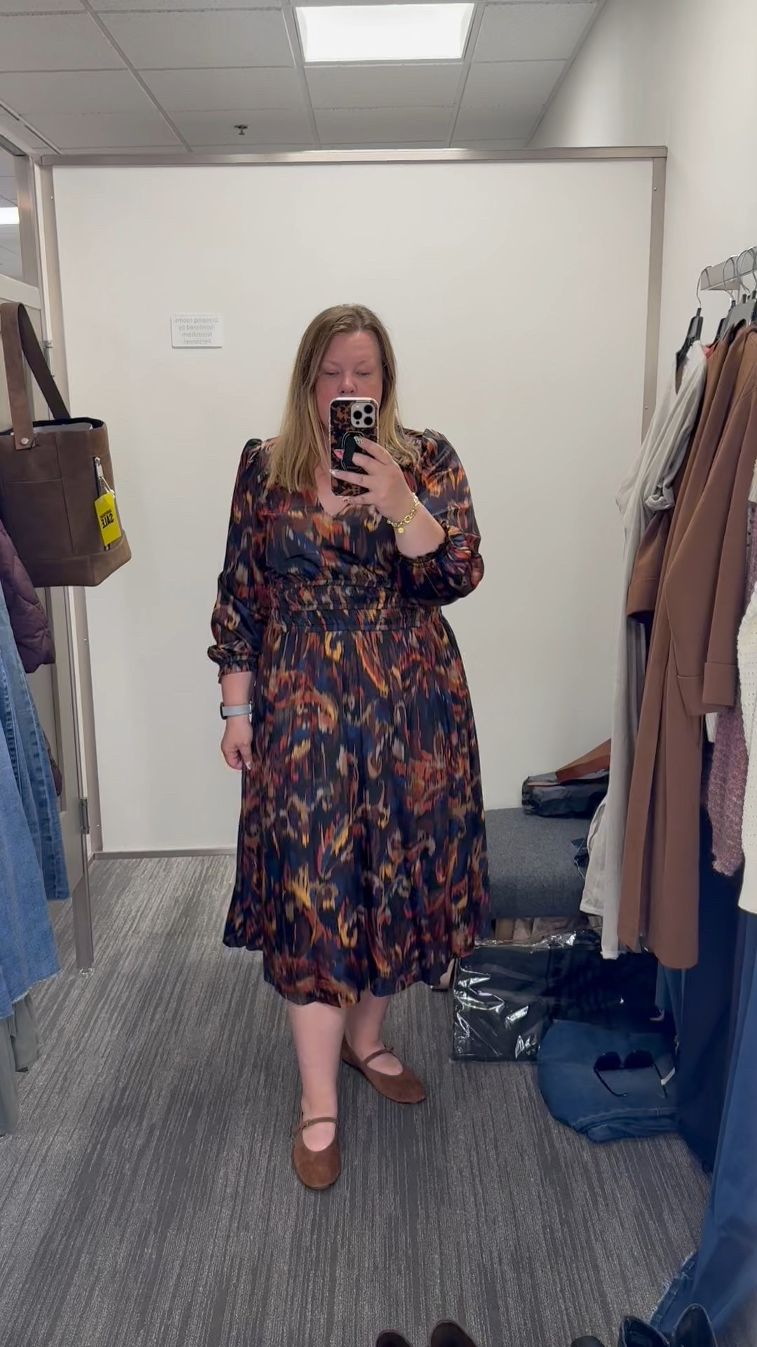 I have this dress from last year in a different print so had to try this years also. It is a gorgeous fall print and would be great for family photos or the office  

#LTKWorkwear #LTKSaleAlert #LTKMidsize