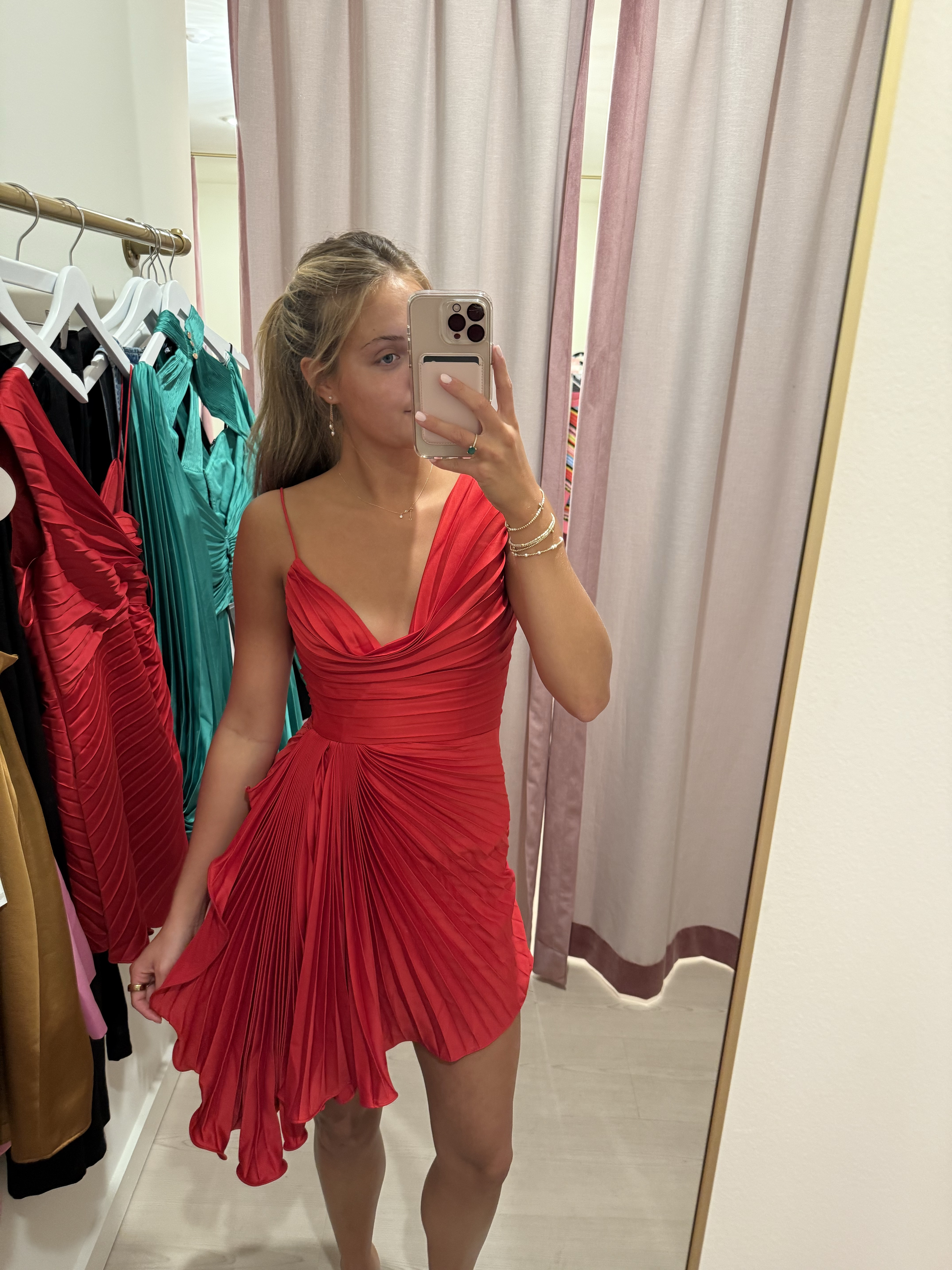 Loveee my semi dress ❤️

#LTKHoliday #LTKFindsUnder100 #LTKCyberWeek
