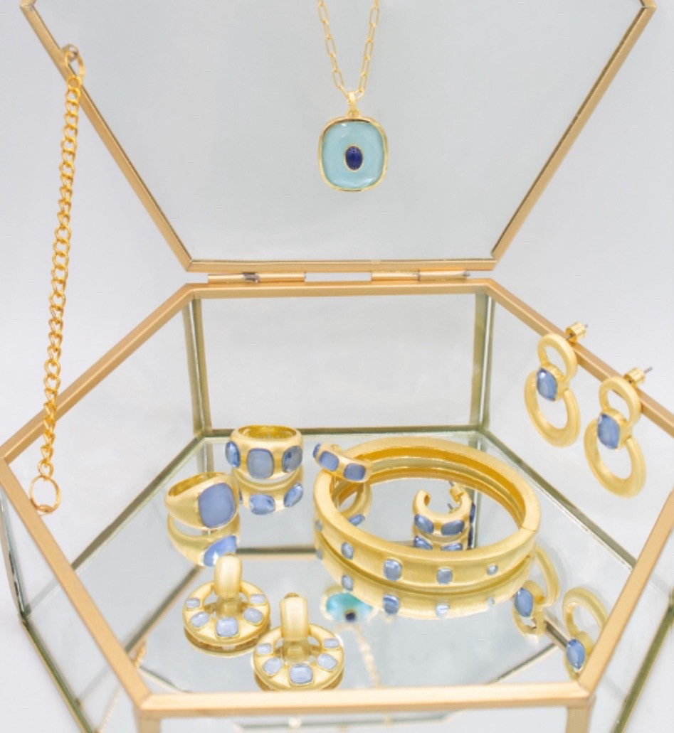 All eyes on these new arrivals 🧿 Coming Soon!!  Shop ✨UptownStrut.com
•
•
•
#UptownStrut #UptownStrutYouUp #FallYall #pumpkinpatch #pumpkinpatchootd #sweaterweather #statementearrings #BoutiqueLife #onlineboutique #StyleWatch #Instafashion #FashionHouston #LocalLove #YoungWildFree #Blogger #CelebrityStyle #HoustonBlogger #WhatIWore #ShopSmall #WomensFashion #ootd 

#LTKHoliday #LTKGiftGuide #LTKParties