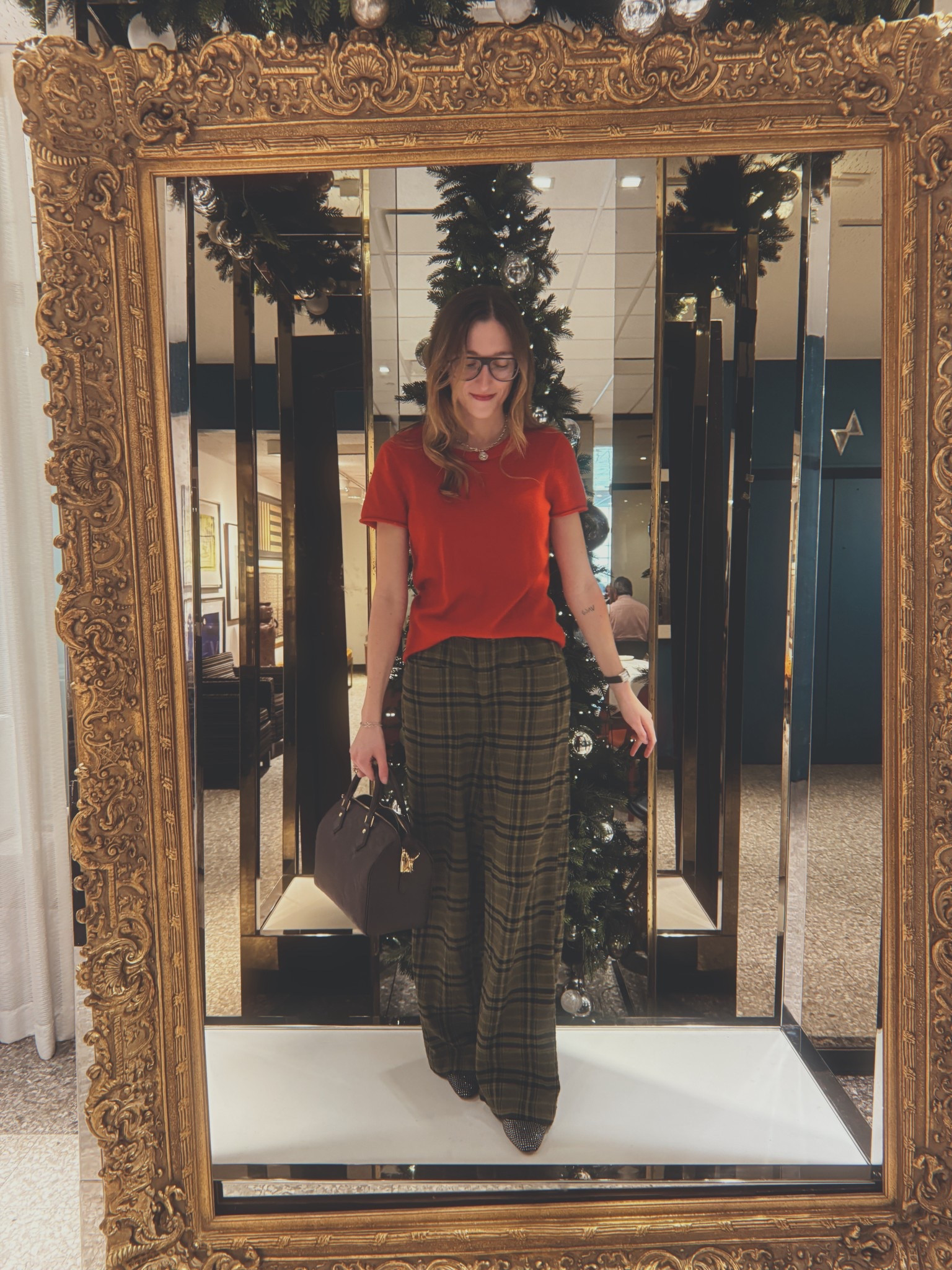 What I for for the eve eve of Christmas 🎄 A little red sweater and plaid pants can do wonders for holiday outfits 

#LTKootd #LTKHoliday #LTKSeasonal