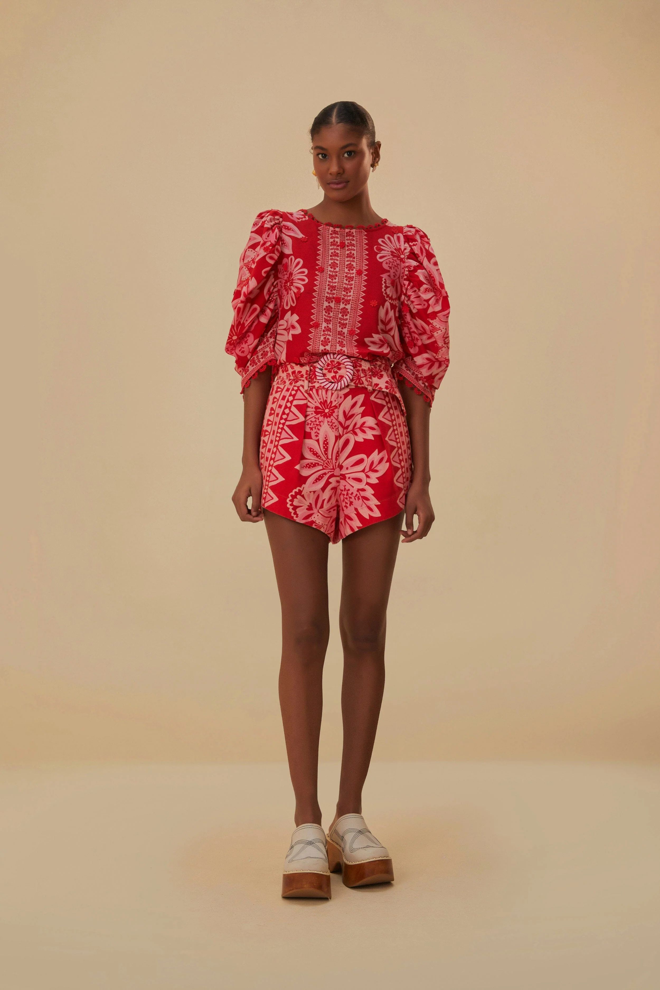 Flora Tapestry Red Shorts | FarmRio