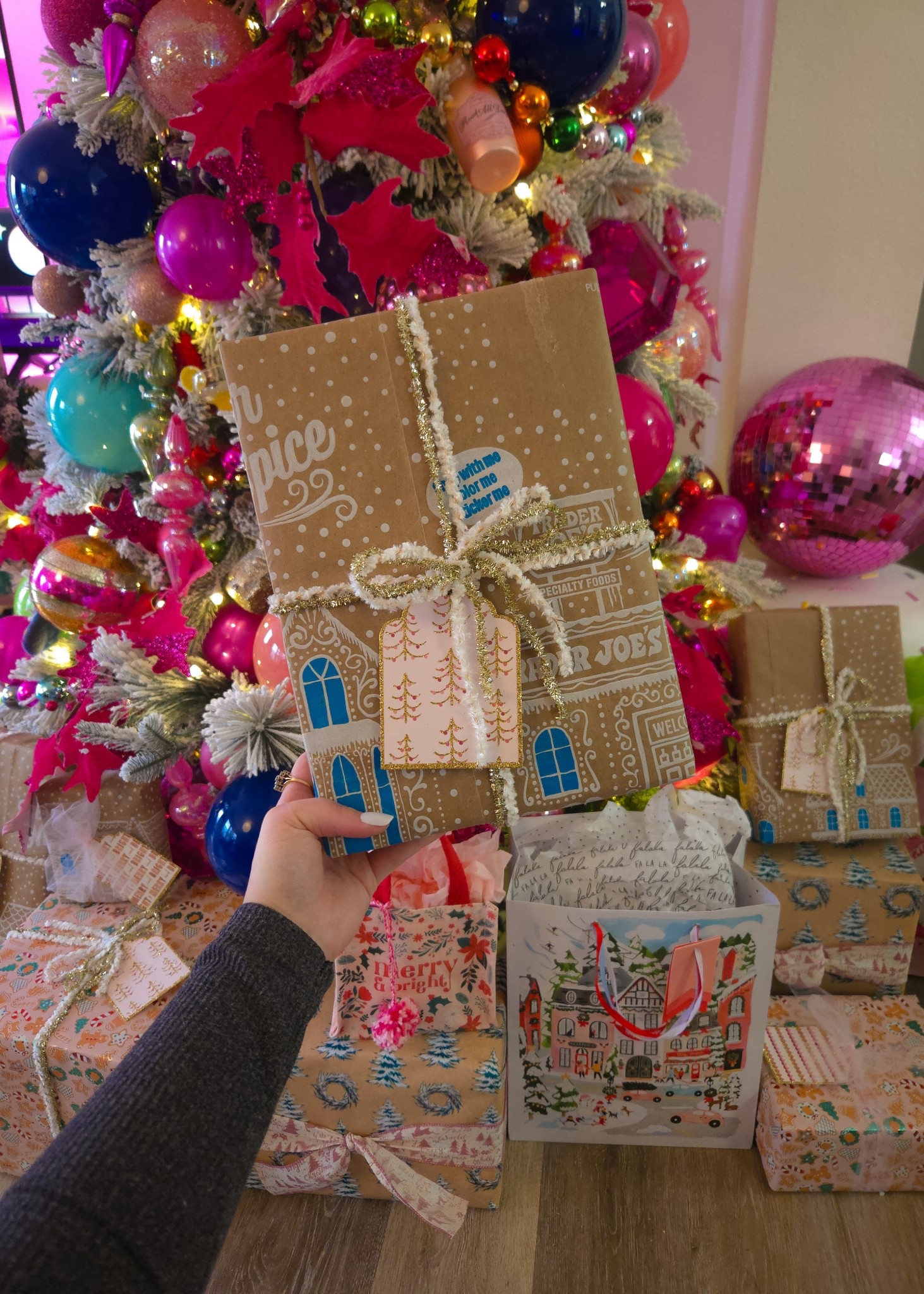 DIY Trader Joe’s Christmas gift wrapping paper! 🎄🎁

#LTKHoliday #LTKSeasonal #LTKGiftGuide