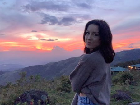 📍Catching the sunset at the cloud forest in Monteverde, Costa Rica 

Packed this sweatshirt last minute and I was so thankful I did. It got pretty chilly at night up in the mountains!

#LTKtravel