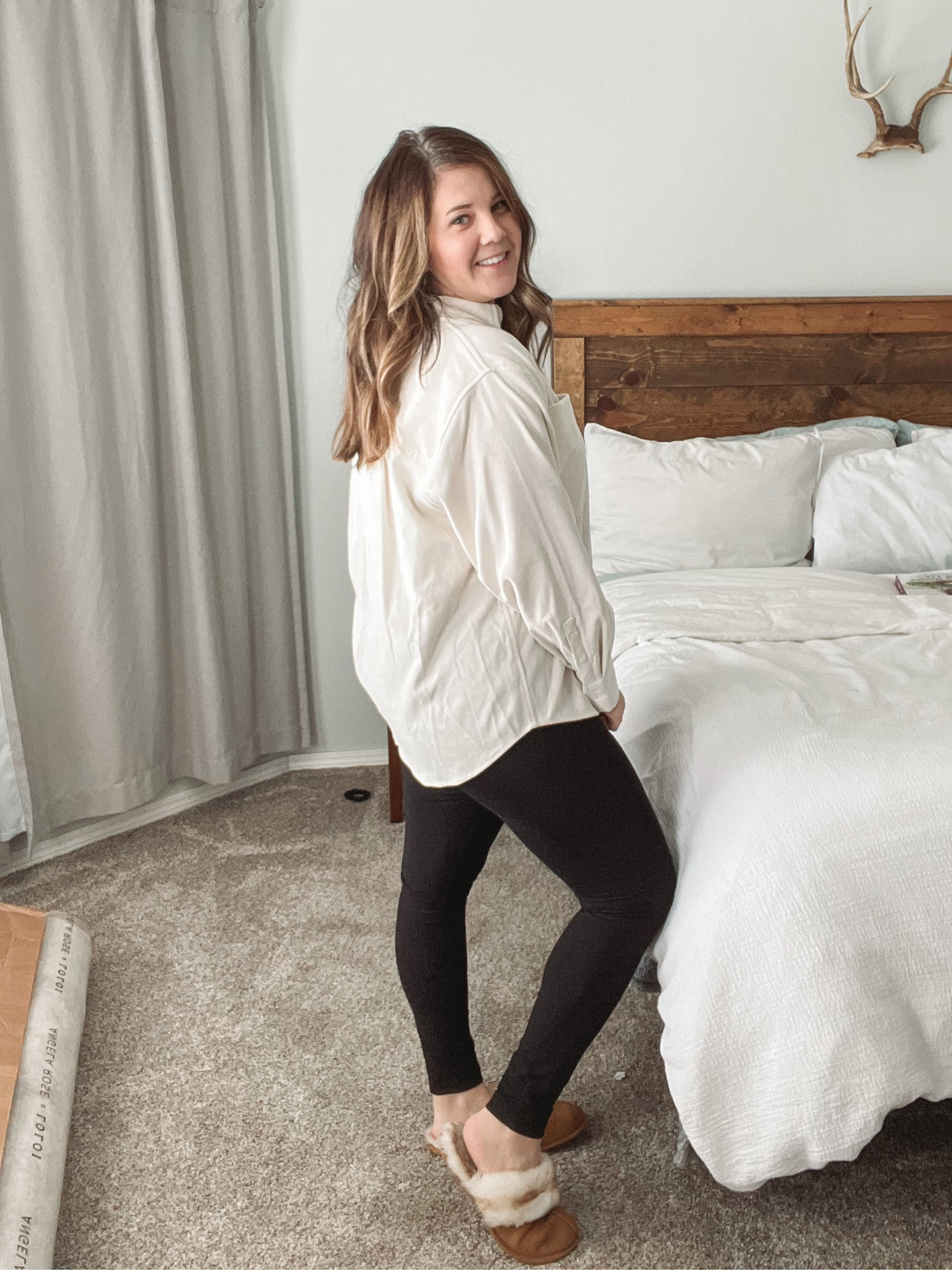 The perfect stay at home mom look with this cozy corduroy boyfriend button down from Target! 

#LTKunder50 #LTKSeasonal