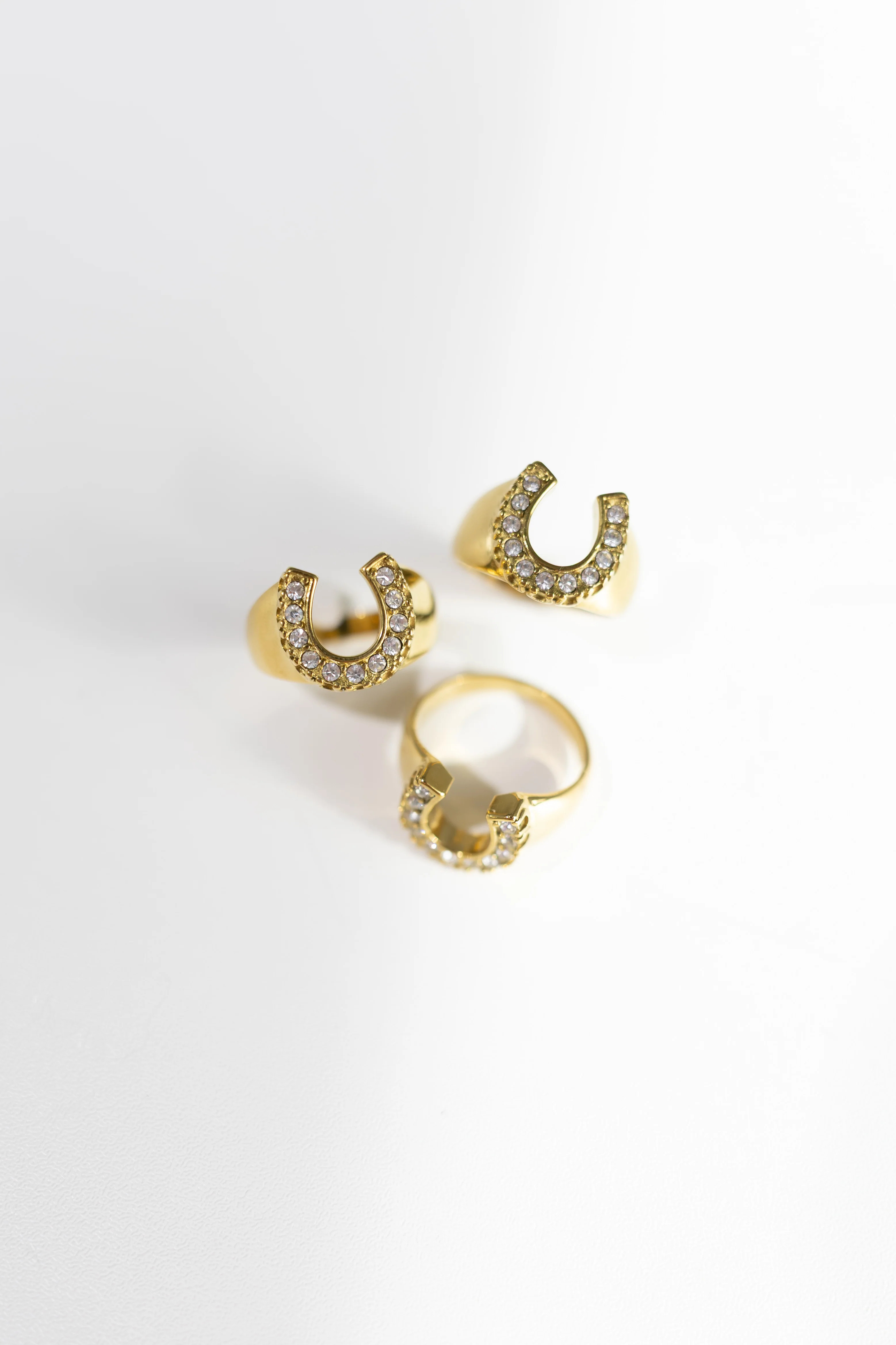 Relvi Horseshoe Ring | BÉLJOY