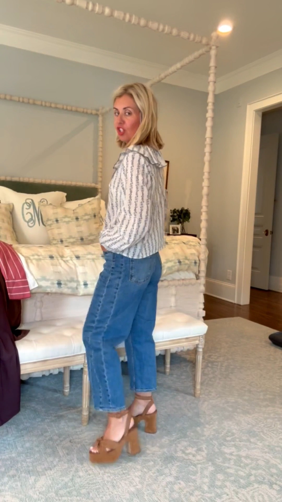 Top - xs
Jeans - 2
Heels -  8 tts 

*code mixandmatch for 25% off Erin McDermott

#LTKdayinmylife #LTKPetite #LTKOver40