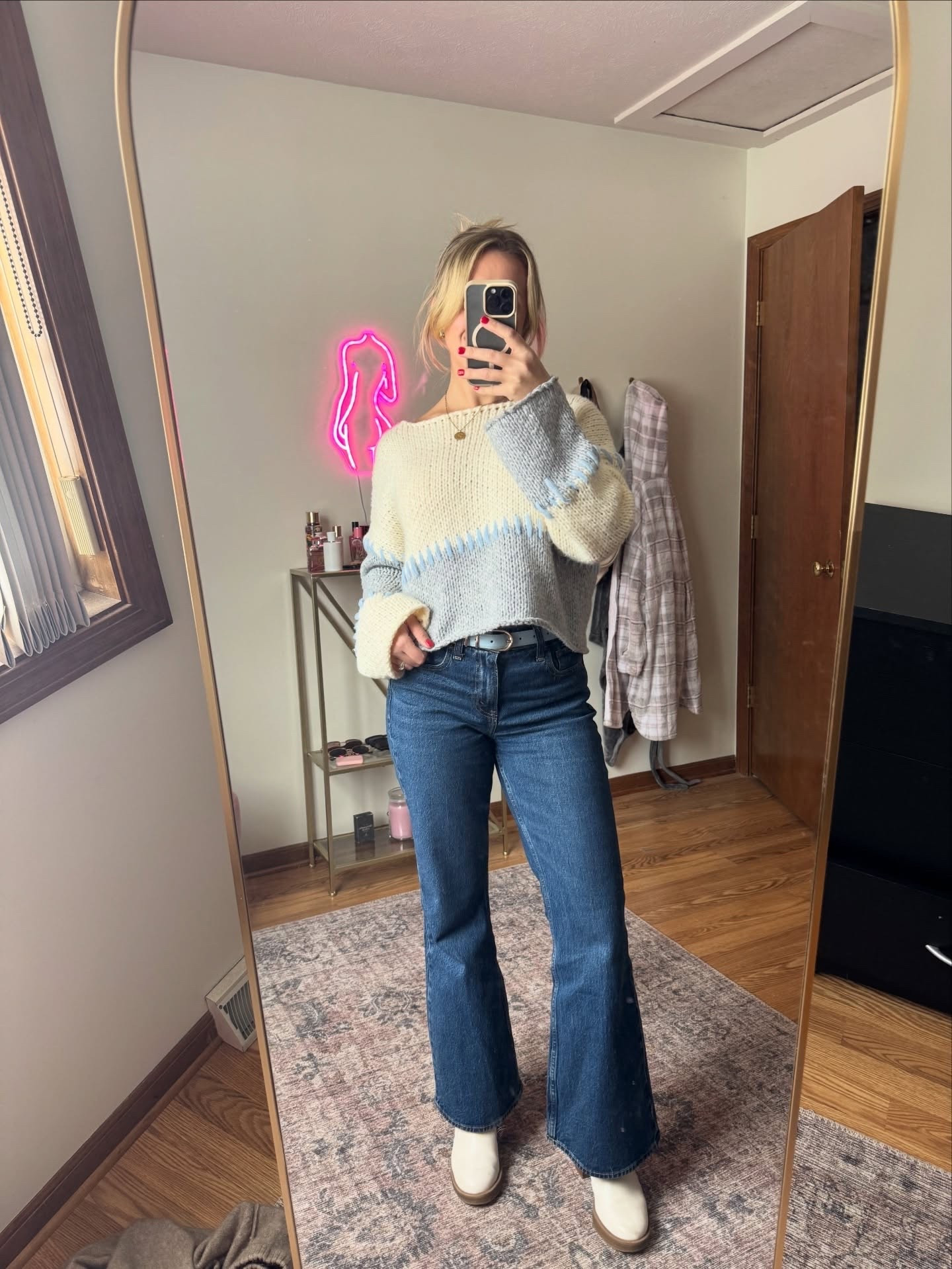 These @abercrombie flare jeans are on sale rn 🤭 

#ootd #denim #abercrombie #abercrombiestyle #flarejeans #abercrombiejeans #capsulewardrobe #whattowear #wearingvsstyling #lane201 #shopsmallbiz #dolcevita #styletips #businesscasual #corporategirlies #workwear #ltk #shopmy

#LTKSaleAlert #LTKootd #LTKWorkwear