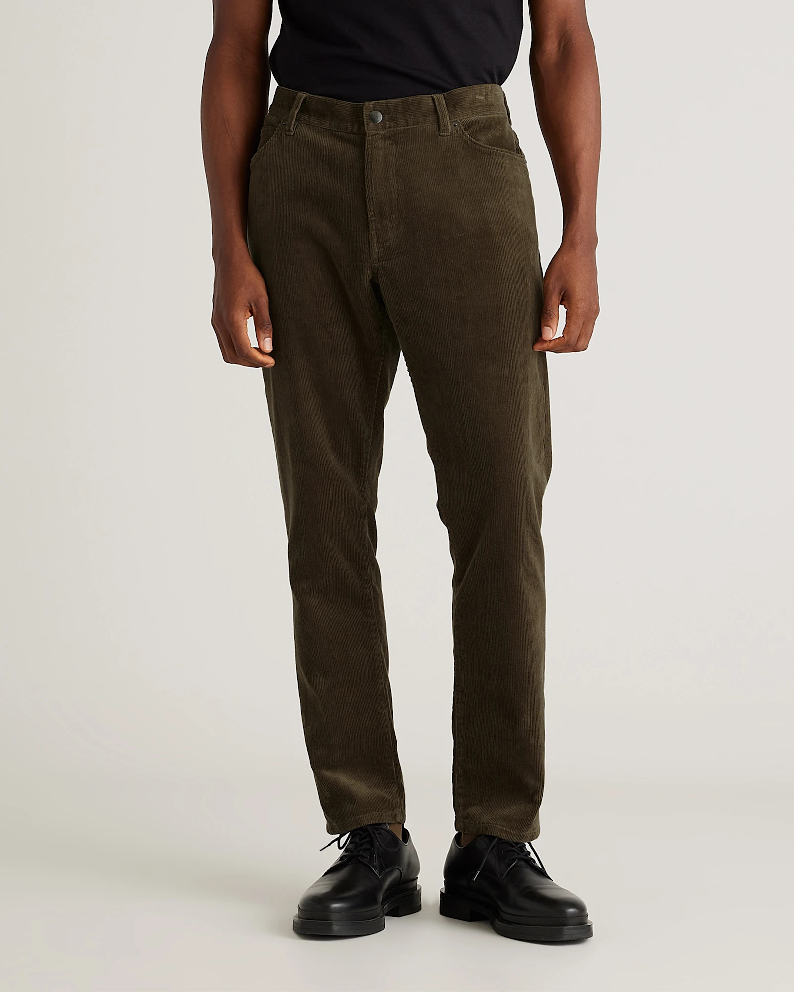 Quince | Men's Organic Stretch Corduroy 5-Pocket Pants in Black, Size 36X30, Organic Cotton | Quince