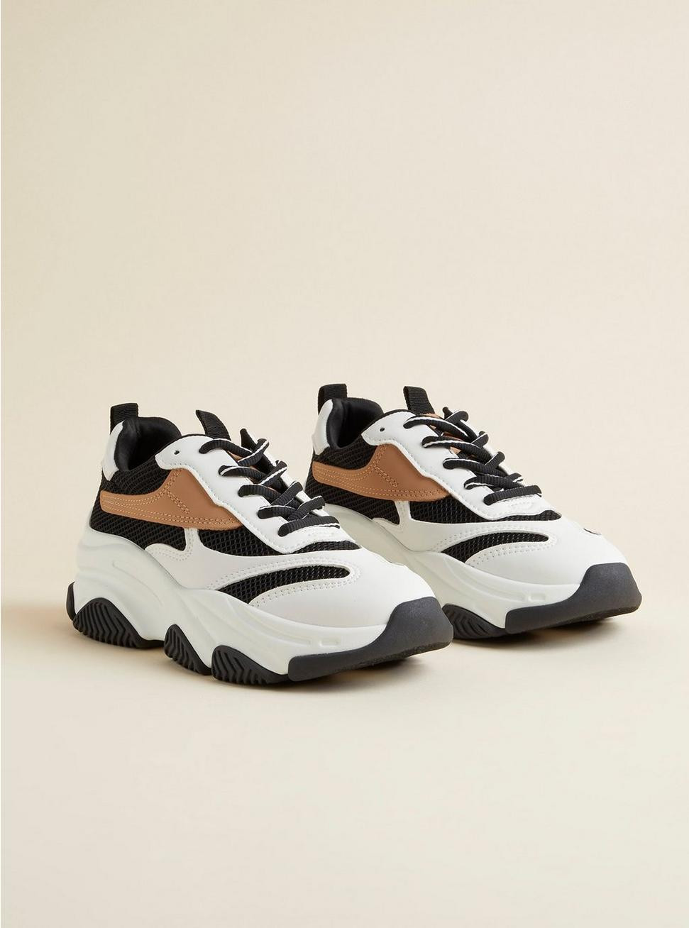Mesh Chunky Active Sneaker (WW) | Torrid (US & Canada)