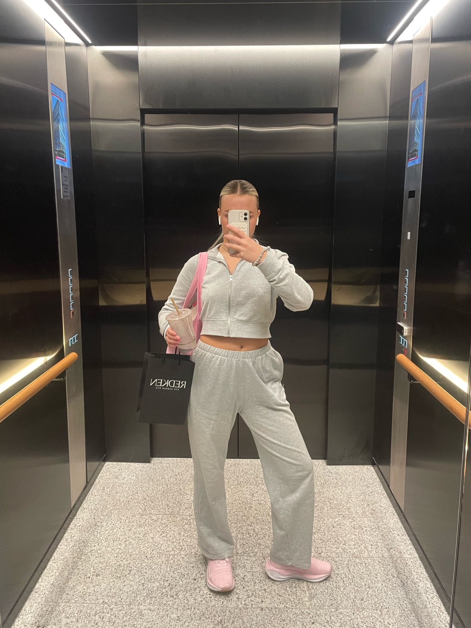 The PERFECT grey trackie set & my all time fave activewear set 🩶🌸