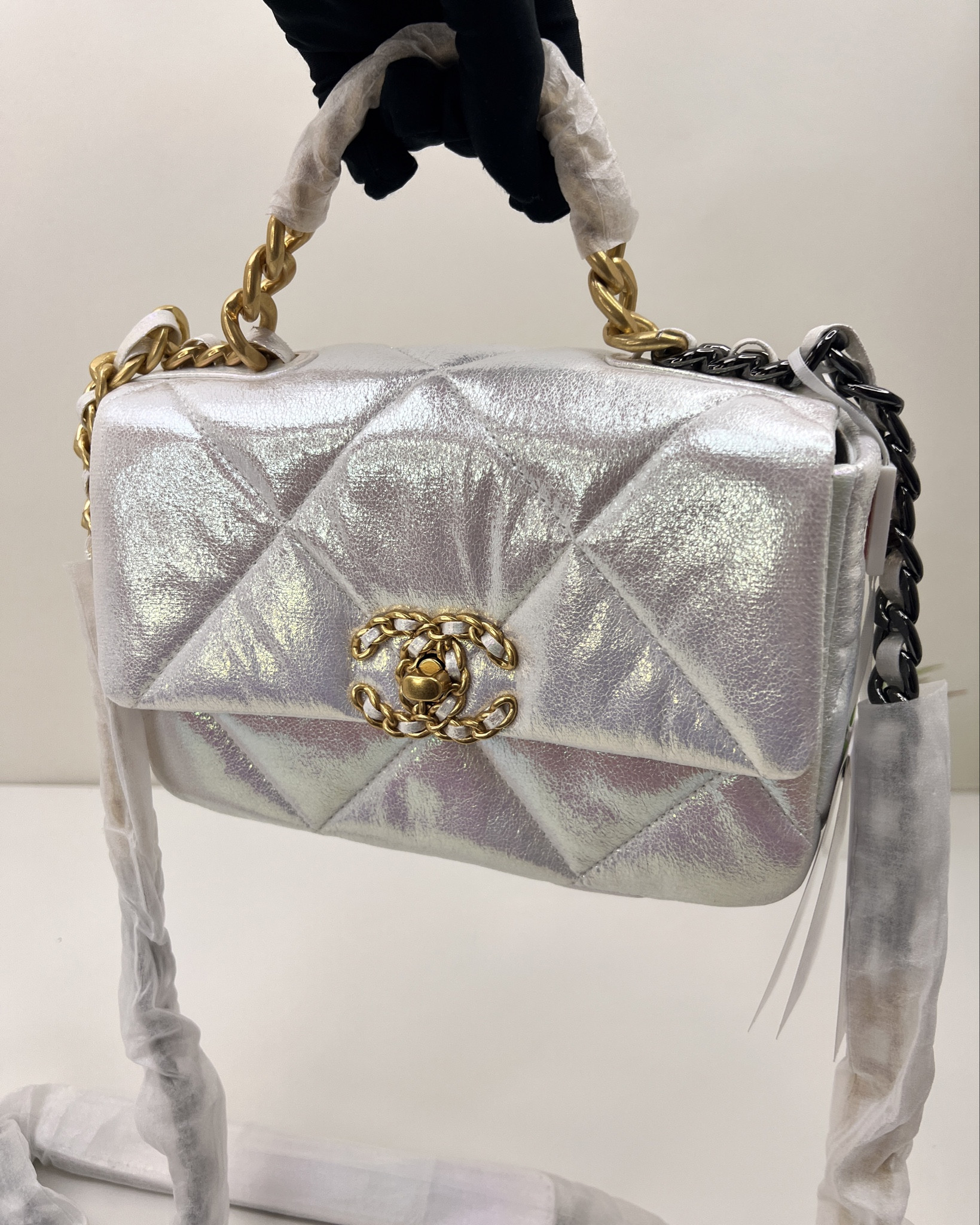 CHANEL handbag women's shoulder Bag 

#LTKitbag #LTKtravel #LTKworkwear