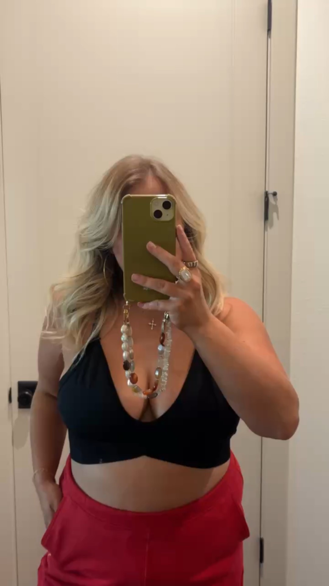This sports bra… is SO good!!

#LTKFindsUnder100 #LTKActive #LTKStyleTip