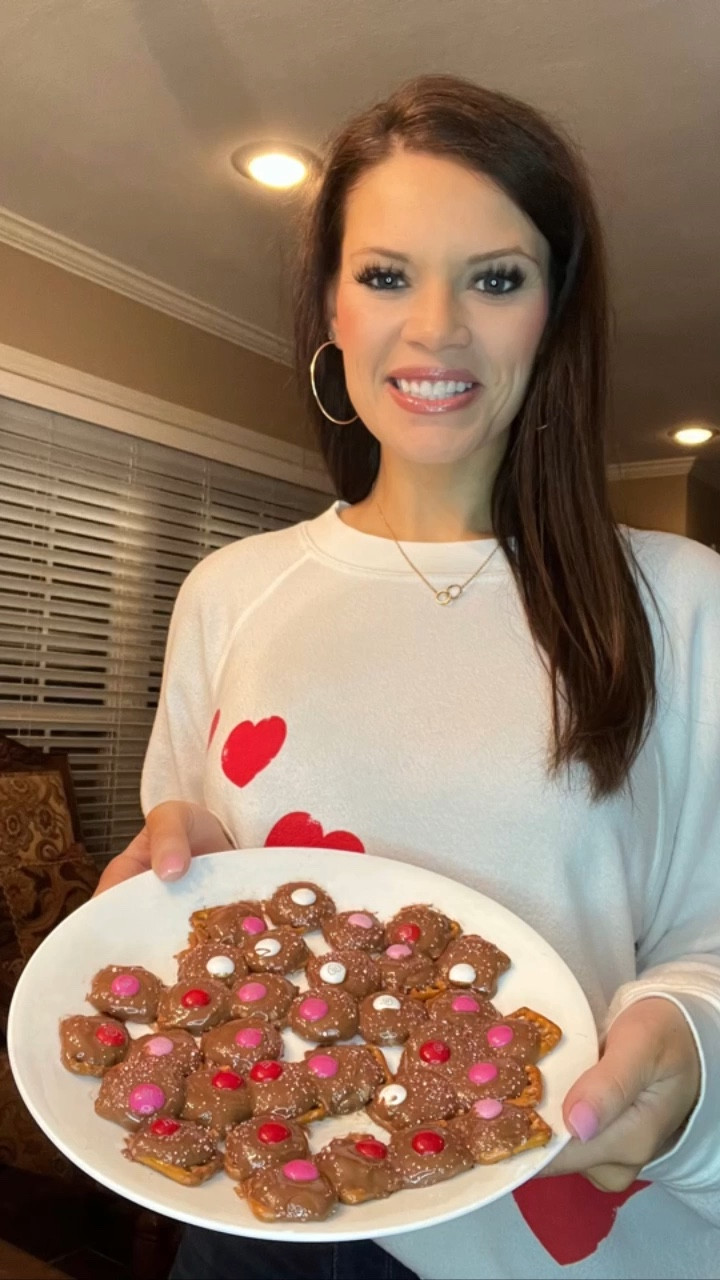 Valentine’s Day Carmel Pretzel Bits 💋

Ingredients:
💗 Pretzel Snaps the square shaped pretzels
💗 Rolo candies unwrapped
💗 heart shaped OR Valentine's Day colored sprinkles

Directions:
💗 Heat oven to 250°
💗 Line a cookie sheet with parchemnt paper, silpat liner, or tin foil
💗 Lay the pretzels on the cookie sheet
💗 Place an unwrapped Rolo on the center of each pretzel square
💗 Bake for 4-5 minutes. You just want the chocolate to look glossy. The Rolo should not be broken, it should still look like the Rolo shape
💗 Immediately place a m&m on the top of each Rolo and gently press down. 
💗 Sprinkle the warm chocolate with sprinkles.
💗 Let cool down at room temperature (so the chocolate can firm back up) for about 2 hours. To speed up the cooling process place the cookie sheet in the fridge for 20-30 minutes.  💗 Store leftovers, covered, at room temperature

#valentinesdaybaking #valentinessnacks #valentinesfood #valentinestreats #valentinesdaydessert


#LTKU #LTKhome #LTKSeasonal