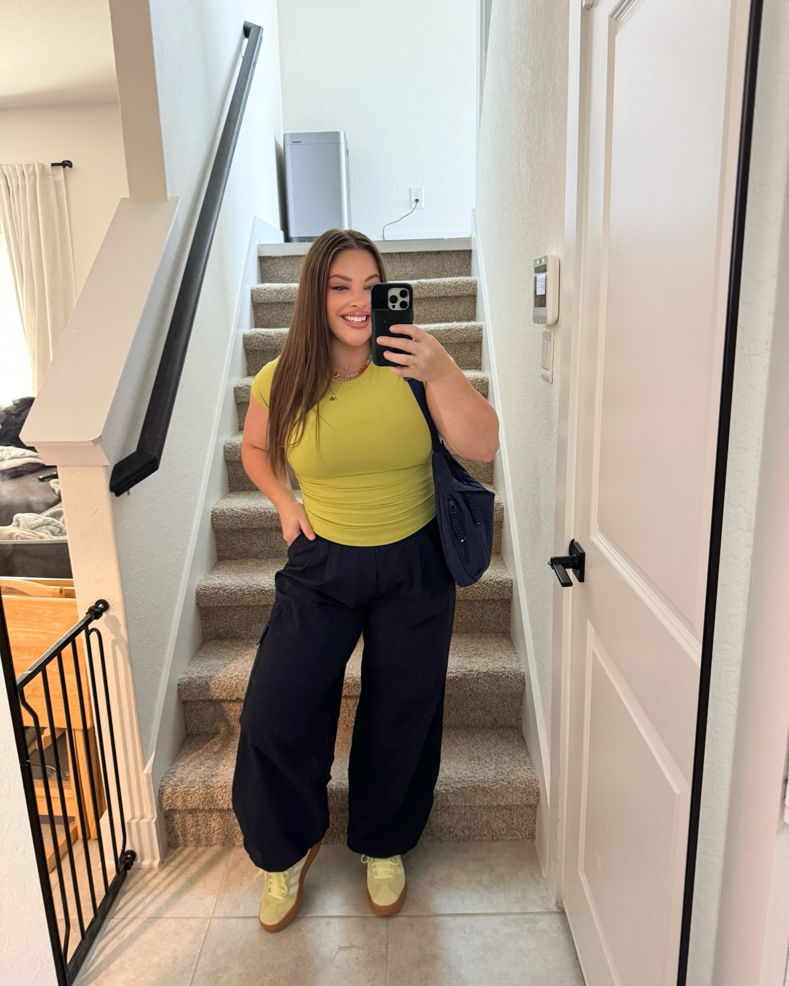 Old Navy really did her thing with their sport line. I’m obsessed with these blue pants and can you believe this green?!

#LTKMidsize #LTKActive #LTKSaleAlert