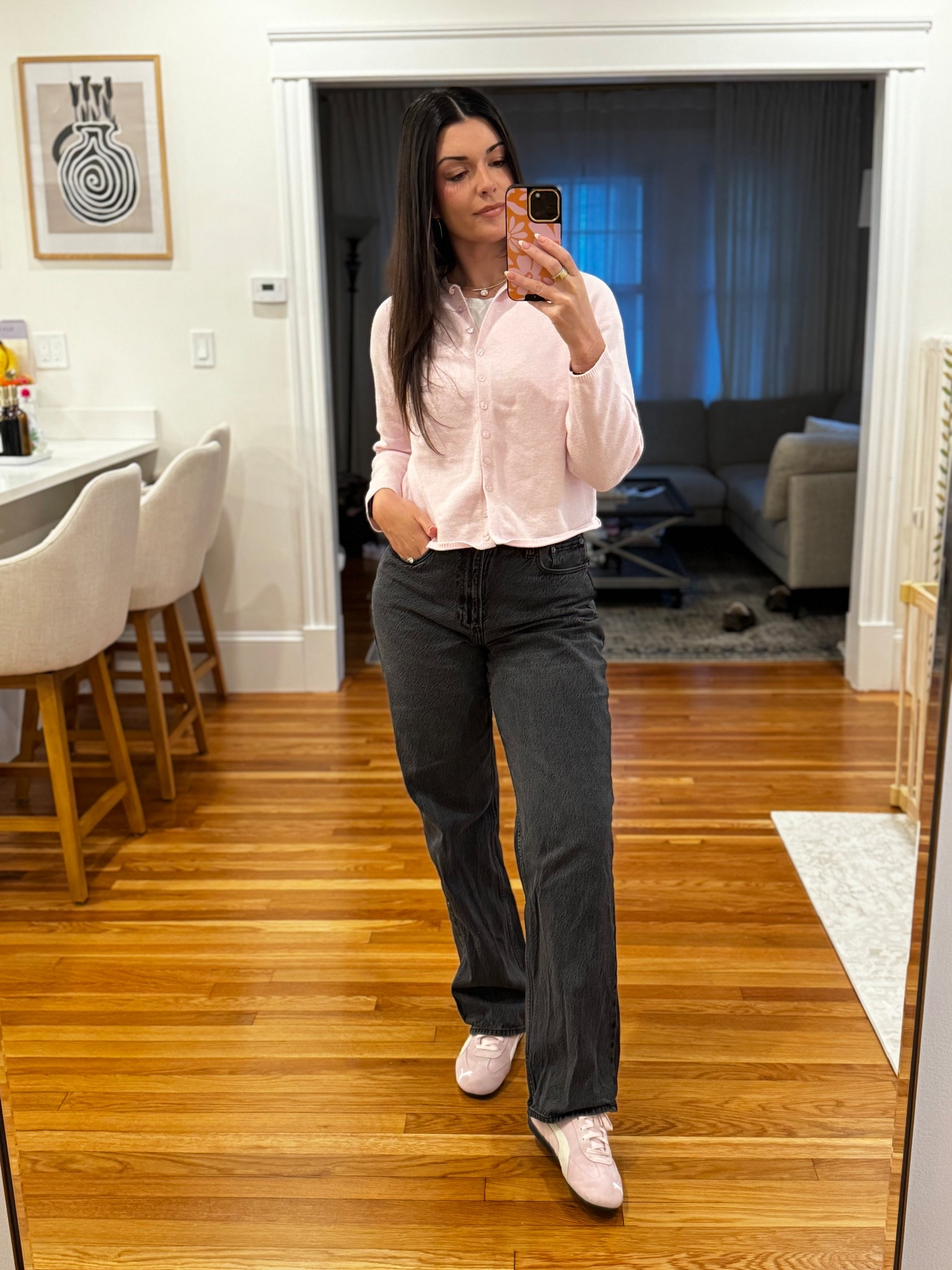 Casual mom outfit for a day in the office. Sweater is from altard state & can’t link it!

#LTKmomlife #LTKFindsUnder50 #LTKFindsUnder100