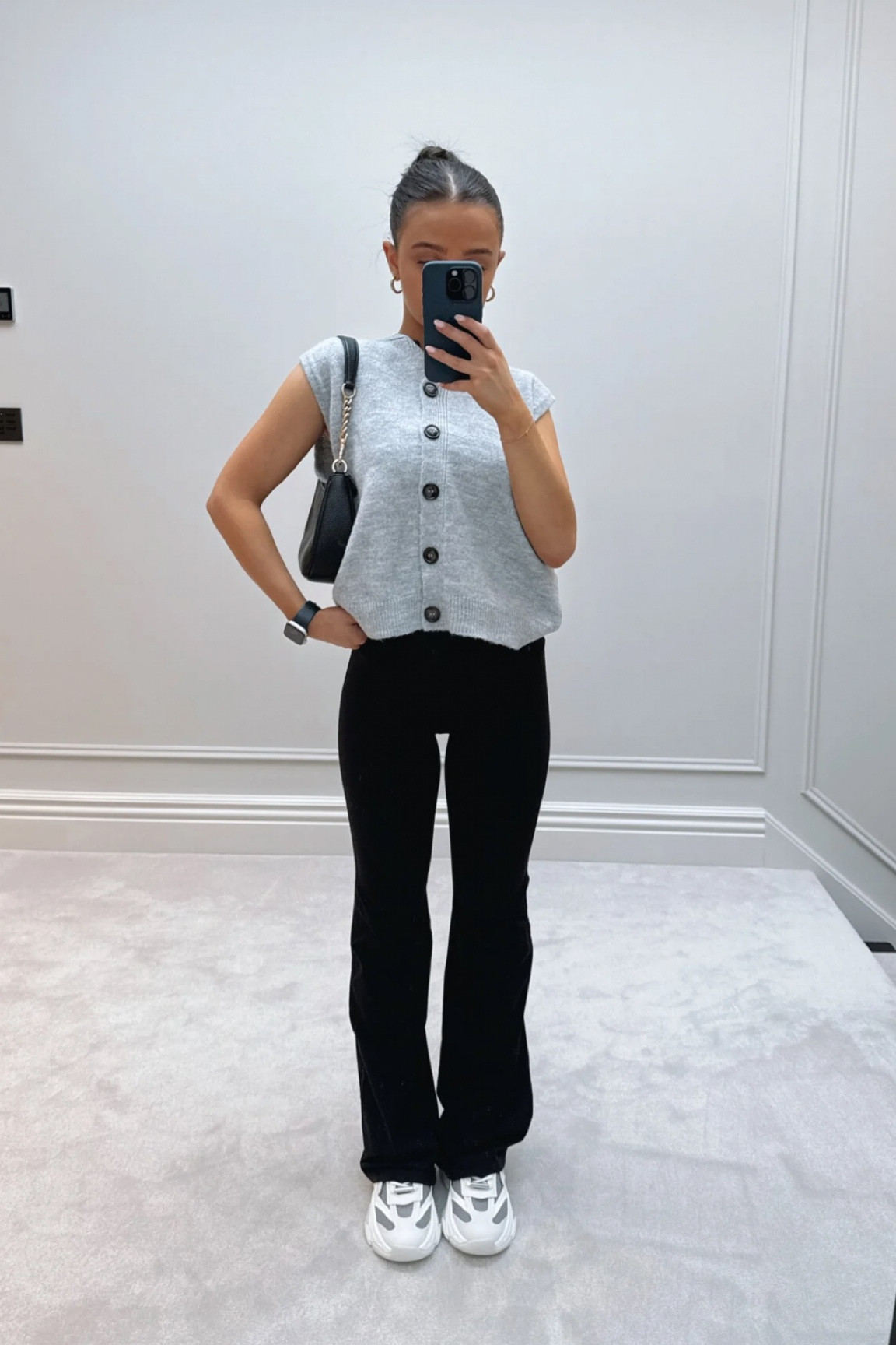 
Autumn outfit inspo 🍂

Outfit ideas knitwear flared leggings tala styling Pinterest knit button bag shoulder bag asos transitional casual easy basic sweater vest cardi work

#LTKstyletip #LTKuk #LTKautumn