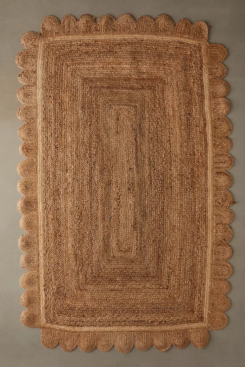 Stevie Petals Braided Jute Rug | Urban Outfitters (US and RoW)