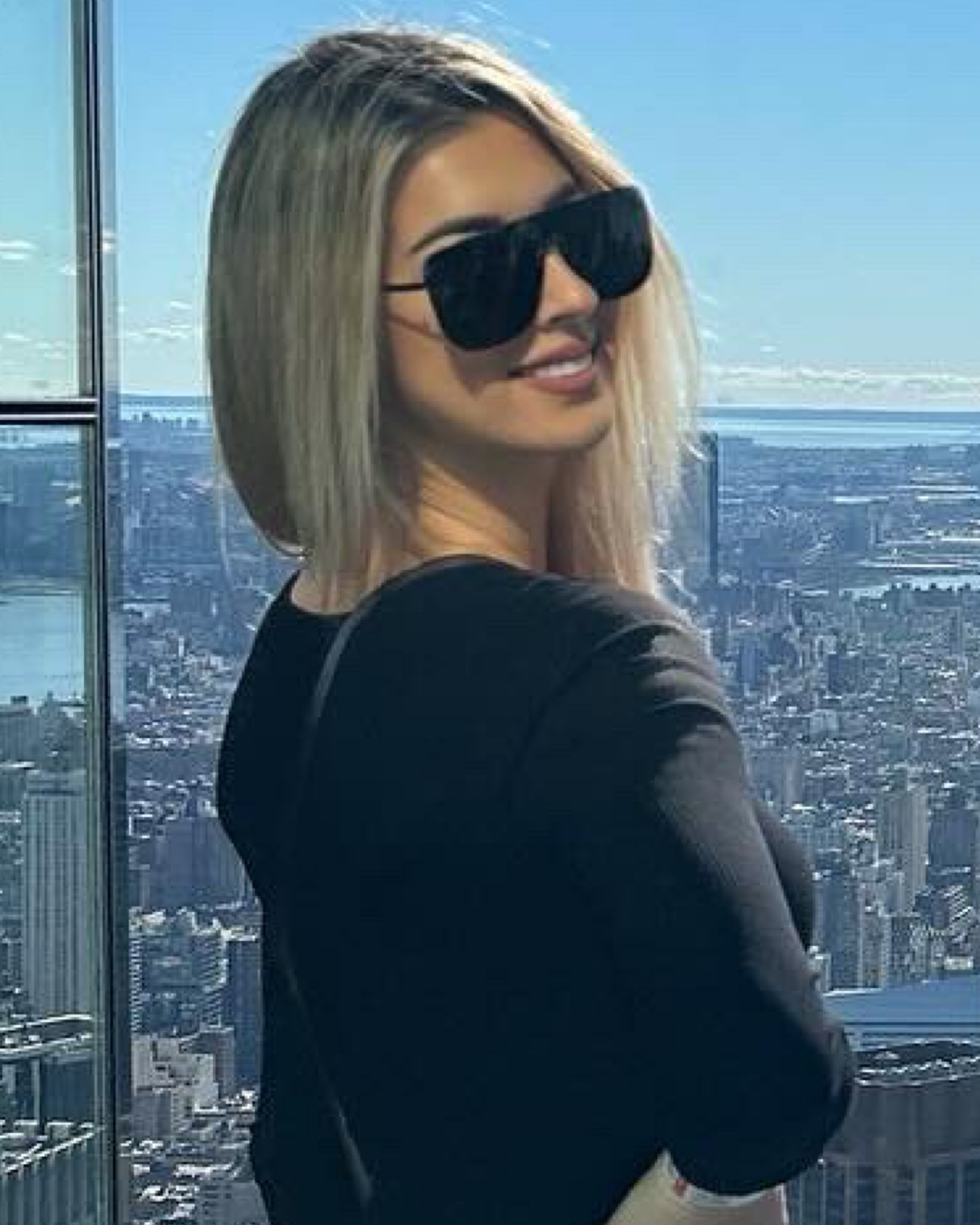 LYZOIT Rimless Oversized Square Sunglasses for Women Men Flat Top Shield Frameless Sun Glasses

#LTKSpringSale #LTKbeauty #LTKstyletip