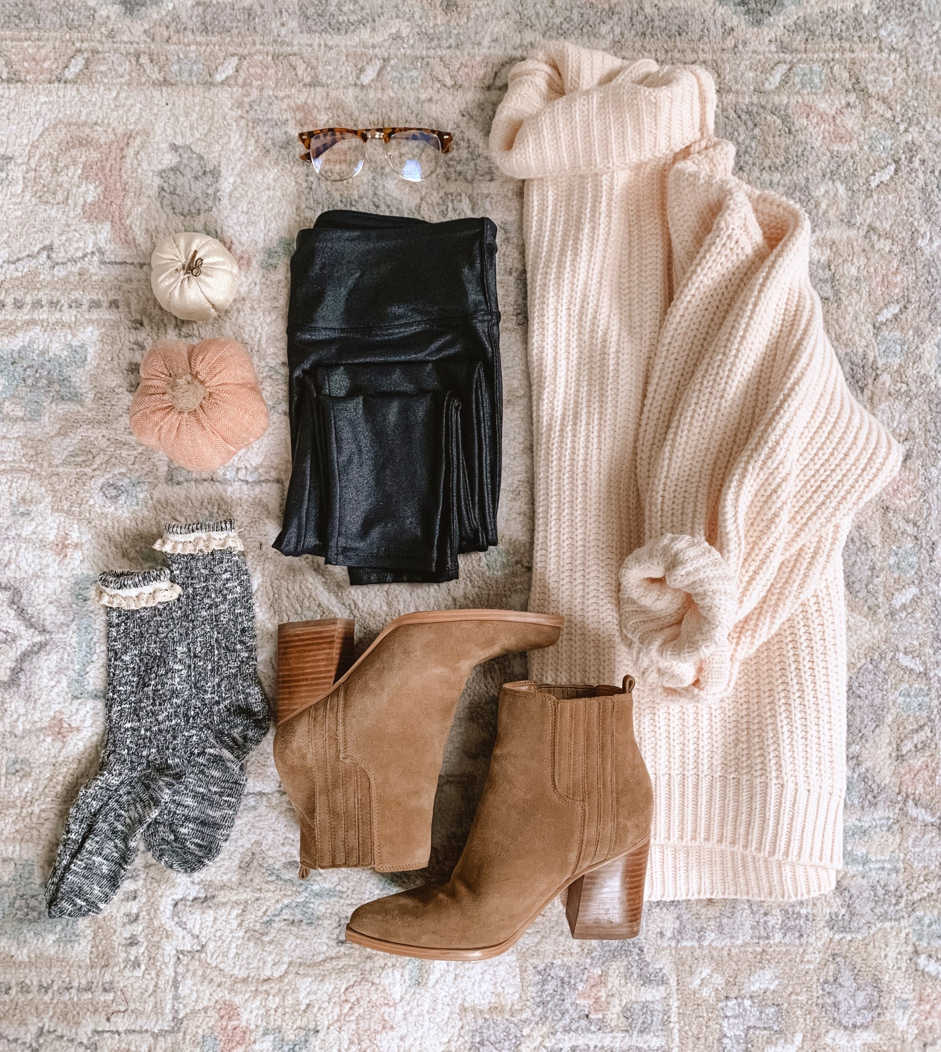 Favorite sweater ever! Perfect fall outfit idea right here. Runs oversized. Size down 2

White sweater
Turtleneck sweater
Fall outfit idea
Fall outfits

#leatherleggings #whitebooties #falloutfit #turtlenecksweater #falloutfits 

#LTKFindsUnder100 #LTKSeasonal #LTKSaleAlert
