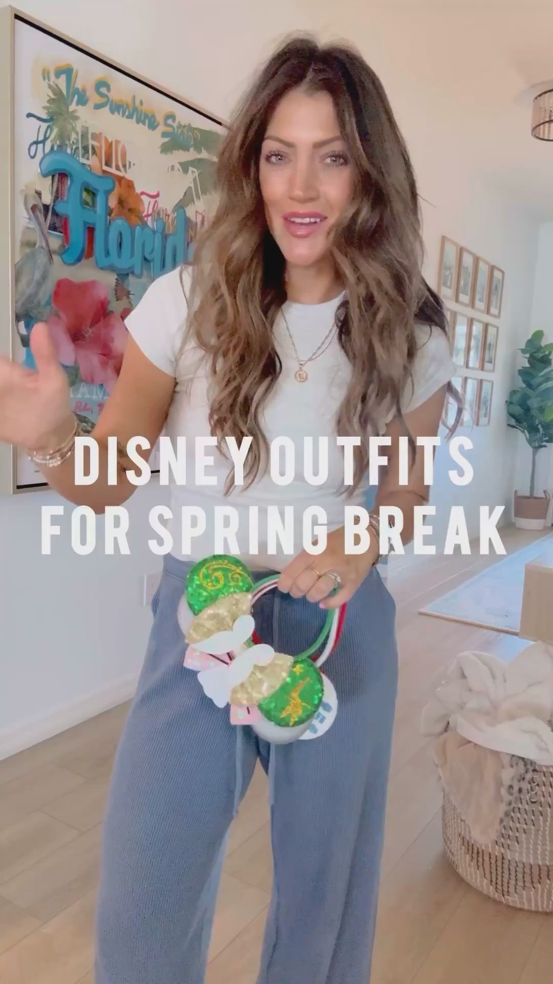 In honor of May 4th, resharing some fave Disney outfits!!!