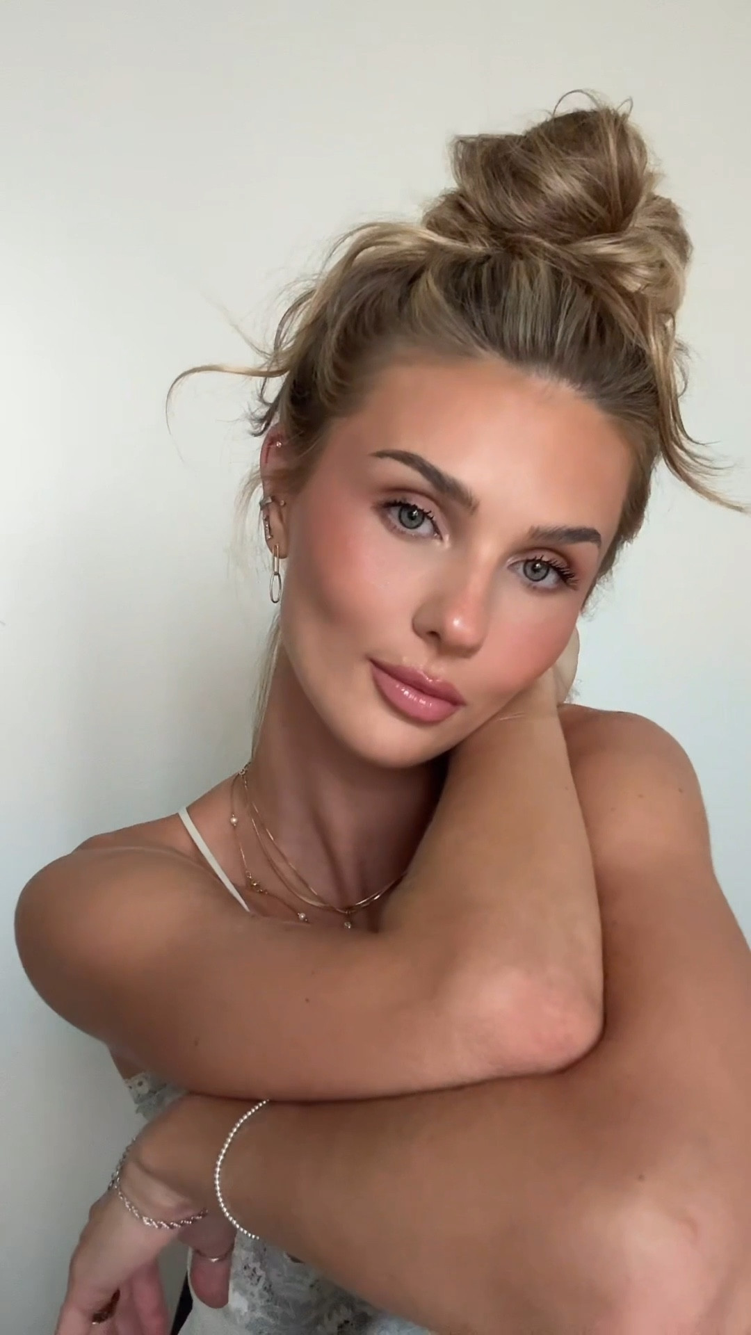 Tried some new makeups & had to fill in the girlies :)

@armanibeauty skin tint… absolutely no notes 👏🏼 felt like skincare & like I had nothing on my face! (Coverage is light to medium I’d say)
@urbandecaycosmetics palette for eyes + face was so convenient - the shimmers were shimmmmering (I used them for highlighter too) and the creams blended like a dream ☁️
@urbandecaycosmetics glow waterproof setting spray did just that💅🏼 this was probably my favorite bc I could visibly see it add back in that dewy look after setting powder!

#LTKSeasonal #LTKBeauty #LTKFindsUnder50