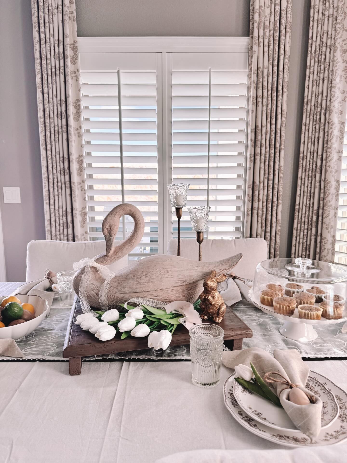 Just a few stills of my most recent table setting for you today. 
It’s been a relatively slow week around here which I am grateful for. Amelia has been home this week, sick, so today I plan on doing some cleaning, laundry and disinfecting, you know the usual mom thing when a kiddo is sick. 

What are your Thursday plans?

#springdecor #springtablescape #neutraltablescape #neutralhomedecor #centerpiecesideas