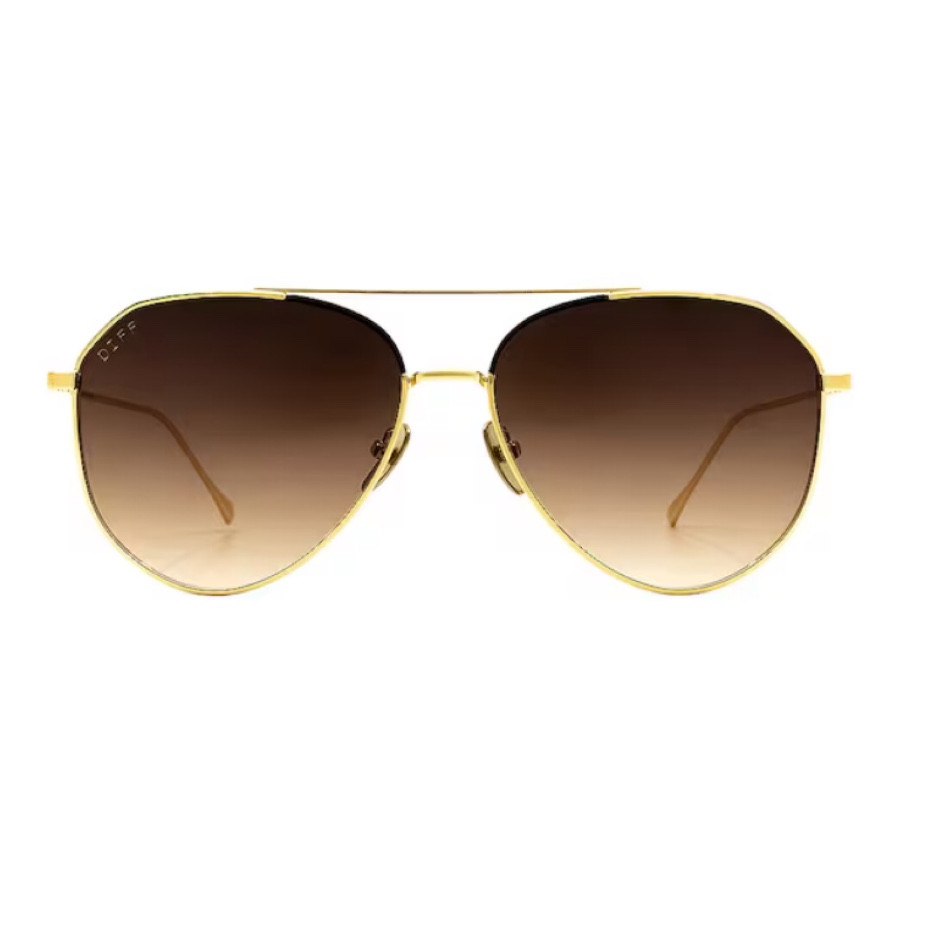 Love some good aviator sunglasses! 